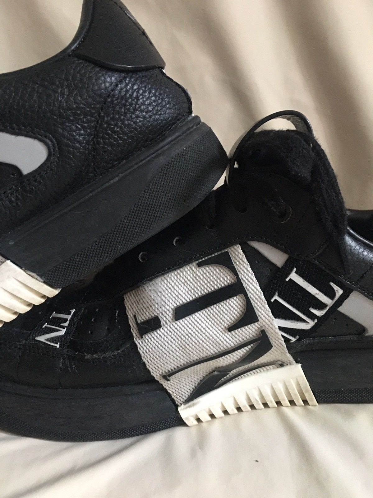 Designer × Valentino Valentino Garavani VL7N Black Leather Sneakers Size EU 41 Size US 8 / EU 41 - 12 Thumbnail