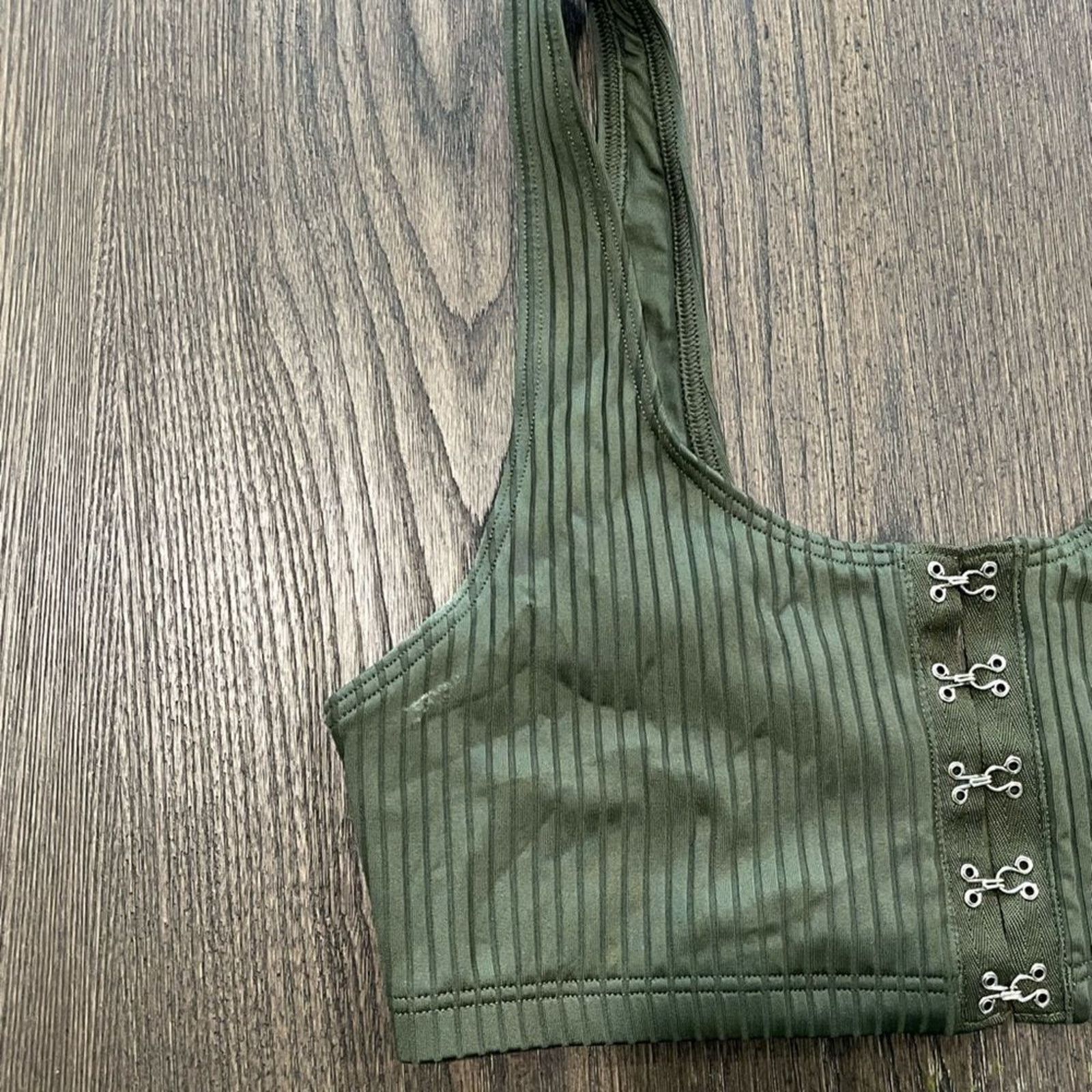 Victoria's Secret Victoria’s Secret Green Ribbed Hook Crop Top - Size L Size L / US 10 / IT 46 - 5 Thumbnail