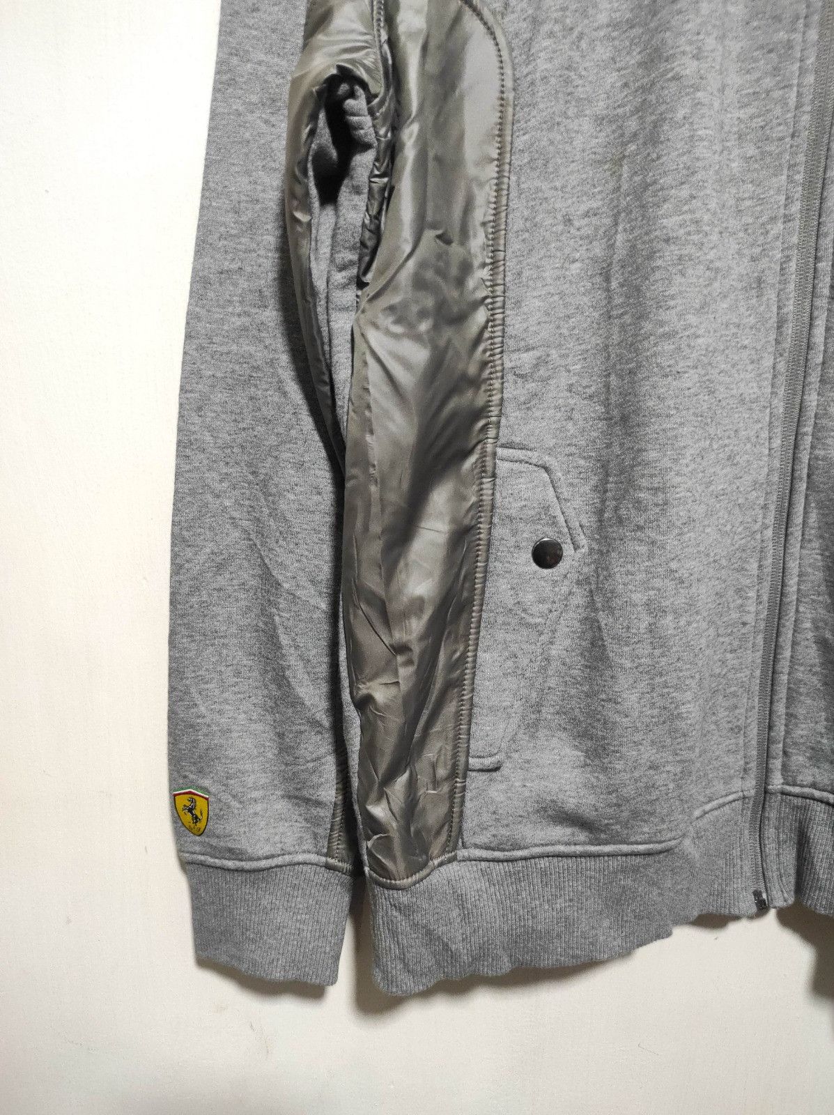 Ferrari × Puma Puma x Ferrari zip fur hoodie LGB style Size US L / EU 52-54 / 3 - 4 Thumbnail