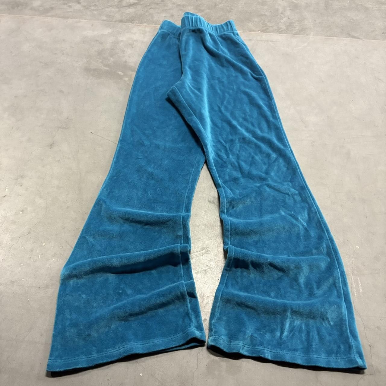 Japanese Brand × Vintage Crazy Vintage Y2K/2000s Flared Blue Velvet Streetwear Loungewear Sweatpants! Size US 30 / EU 46 - 1 Thumbnail
