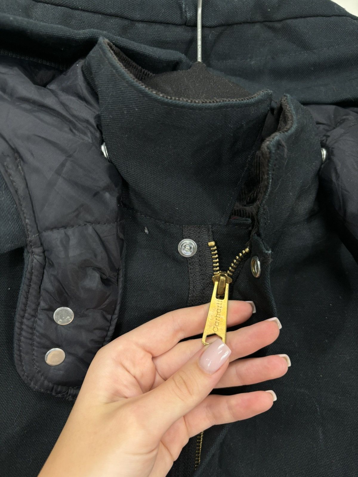 Carhartt Vintage 90s Carhartt USA Zip Pockets Hooded Cropped Jacket Size US L / EU 52-54 / 3 - 15 Thumbnail