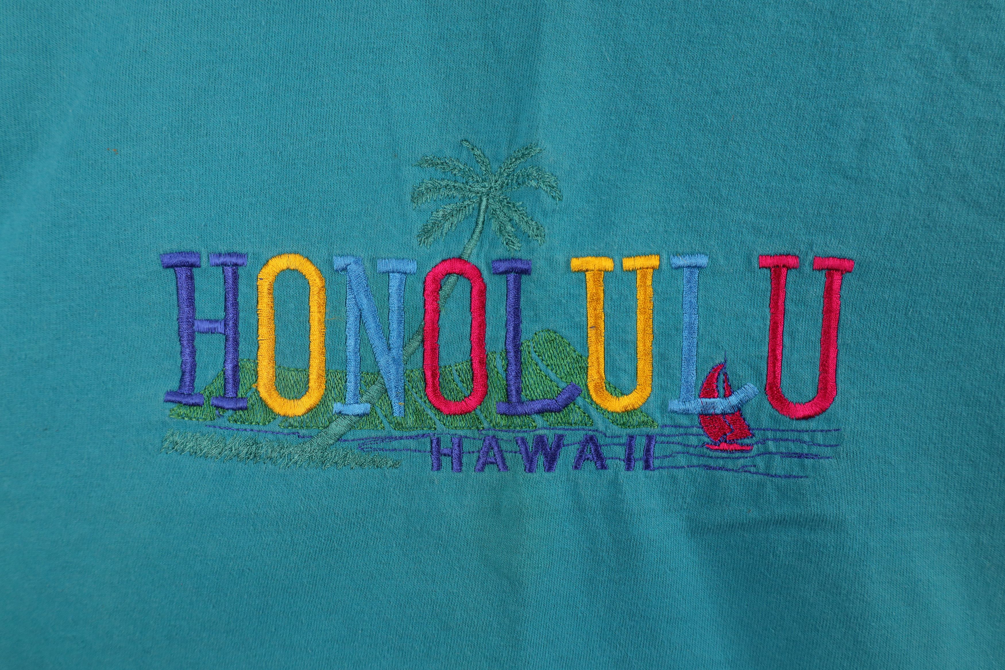 Vintage Vintage 90s Streetwear Spell Out Honolulu Hawaii T-Shirt USA Size US XXL / EU 58 / 5 - 4 Thumbnail