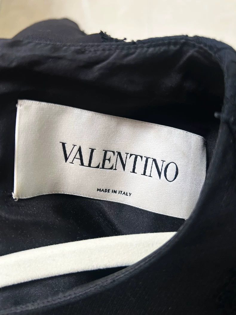 Valentino Valentino dress Size M / US 6-8 / IT 42-44 - 2 Thumbnail