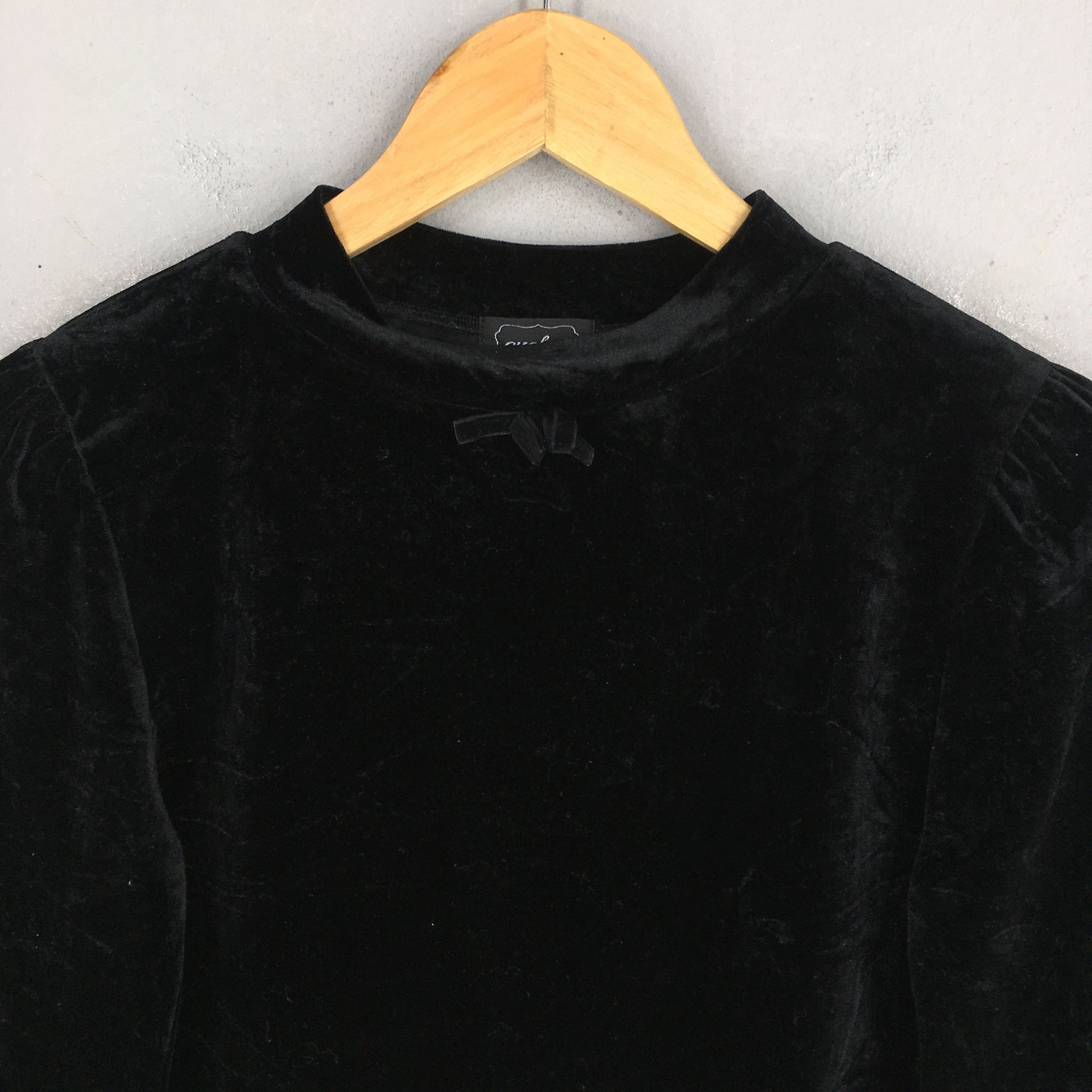 Vintage Vintage Women Cropped Velvet Black T shirt XSmall Size XS / US 0-2 / IT 36-38 - 2 Thumbnail