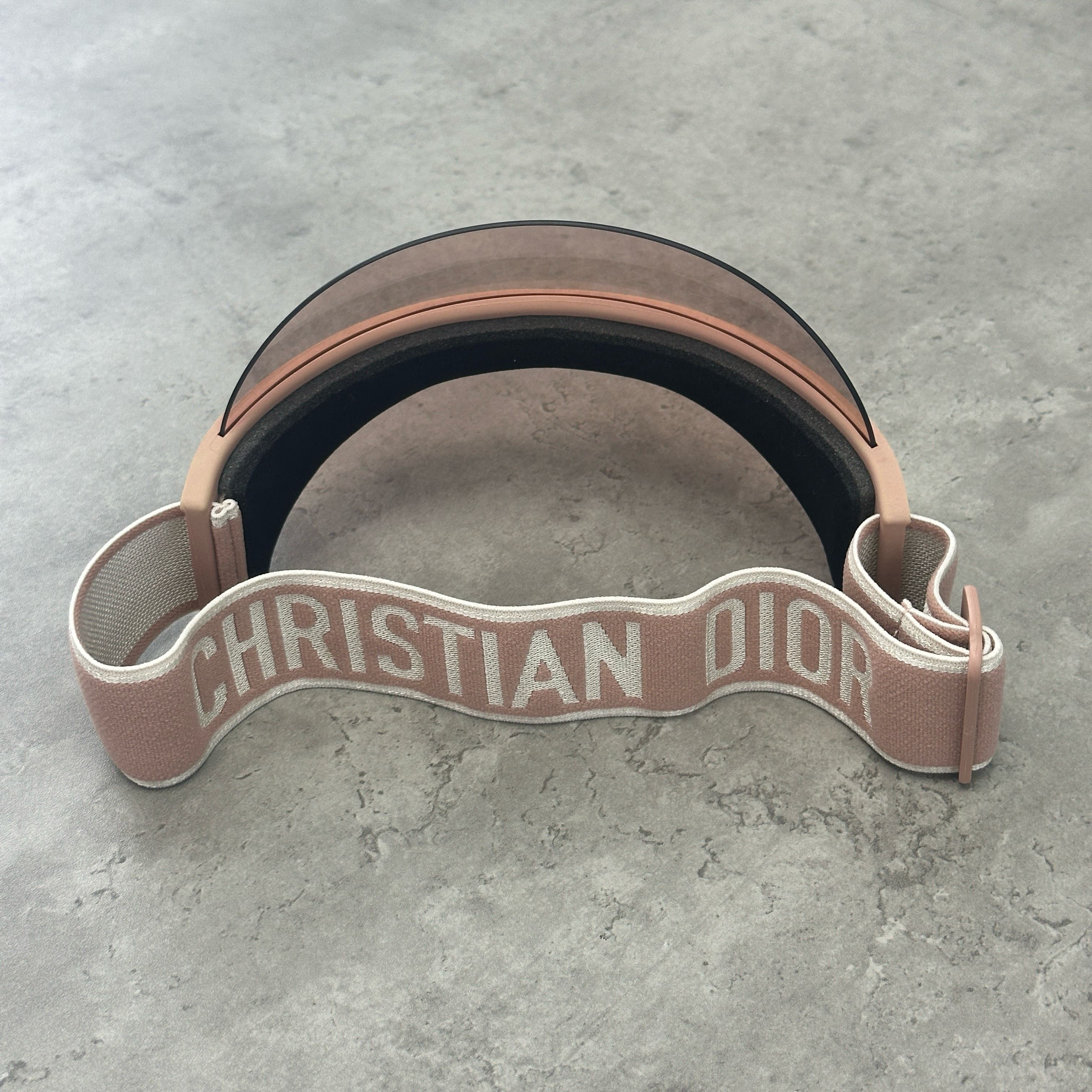 Dior DIOR Diorclub V1U Logo Clear Visor PINK Size ONE SIZE - 4 Thumbnail