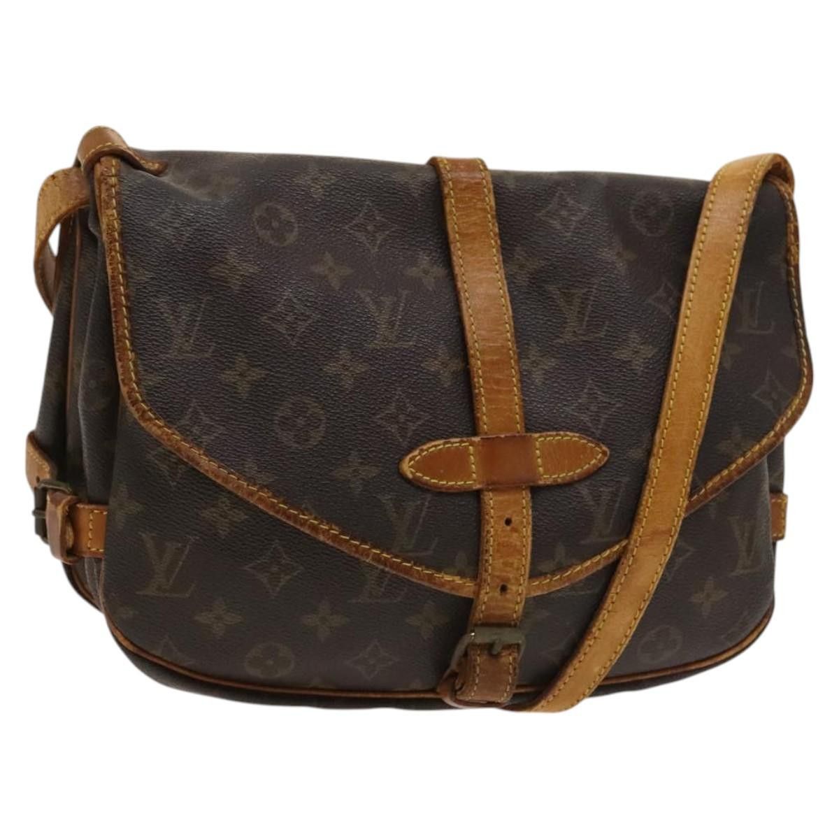 Louis Vuitton LOUIS VUITTON Monogram Saumur 30 Shoulder Bag M42256 Size ONE SIZE - 1 Thumbnail