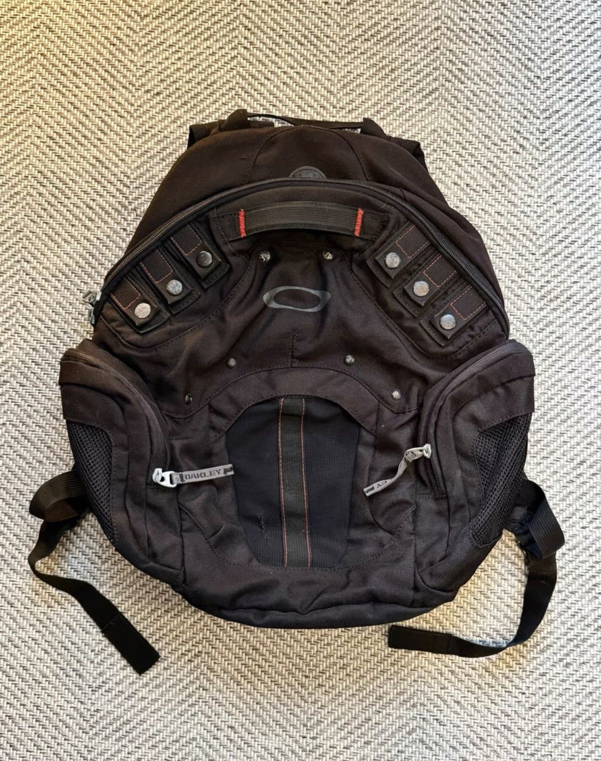 Oakley Oakley Software Armor Small Backpack, Stud Design K24 Size ONE SIZE - 1 Thumbnail