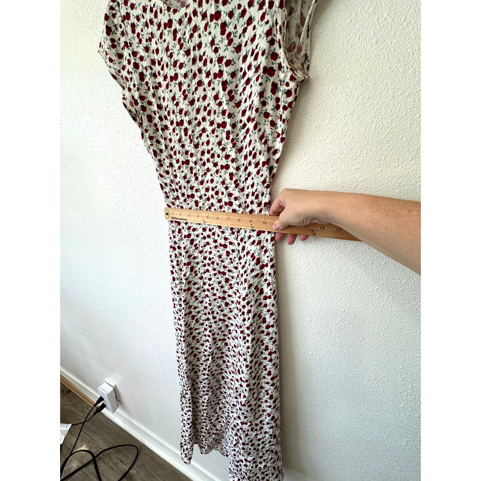 Reformation Reformation Ivory Floral Cap Sleeve Open Back Maxi Dress 0 Size XS / US 0-2 / IT 36-38 - 15 Thumbnail