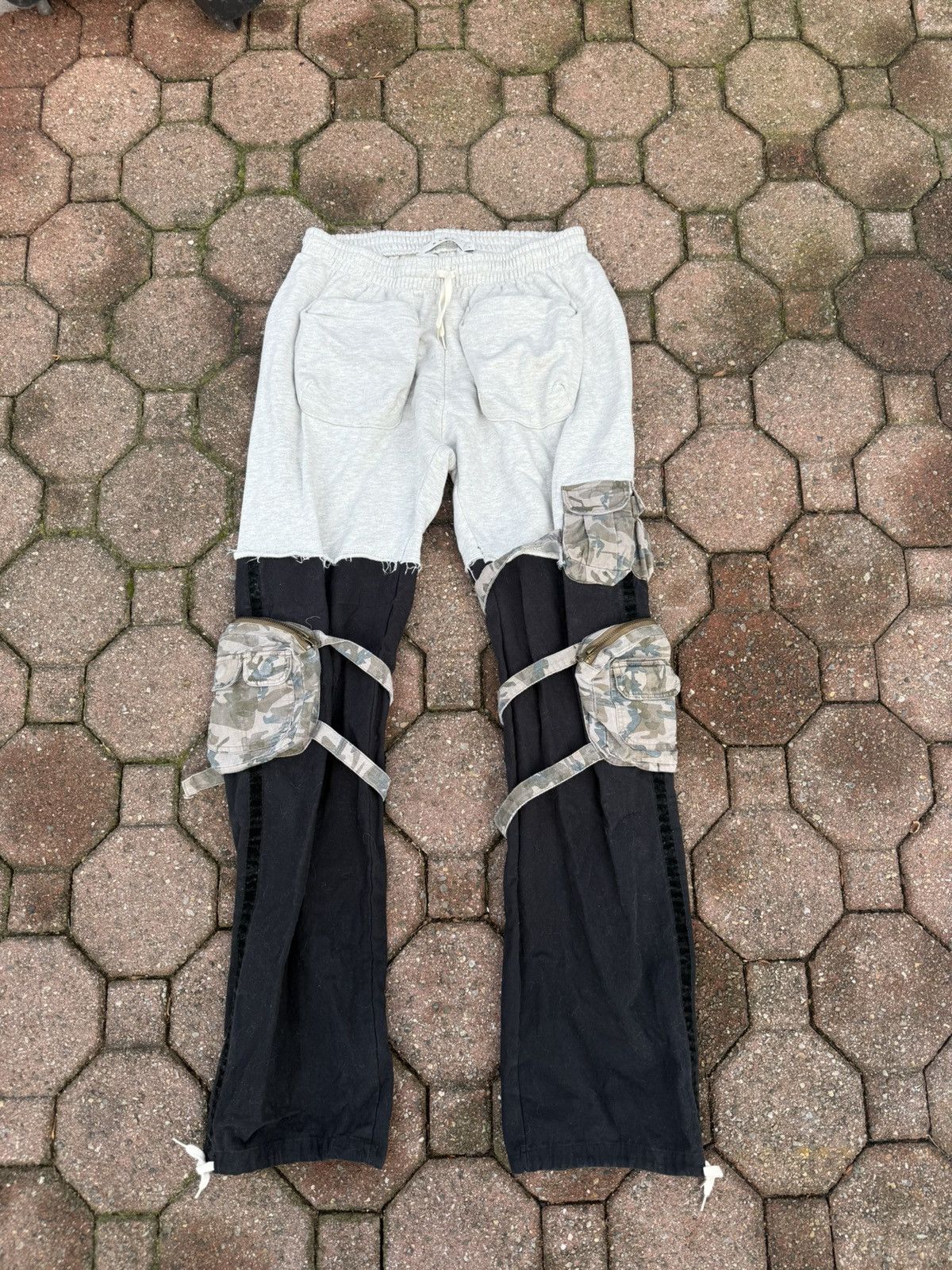 MNML Rebuild sweatpants mens 30X33 MNML Camo Grey Size US 30 / EU 46 - 1 Thumbnail