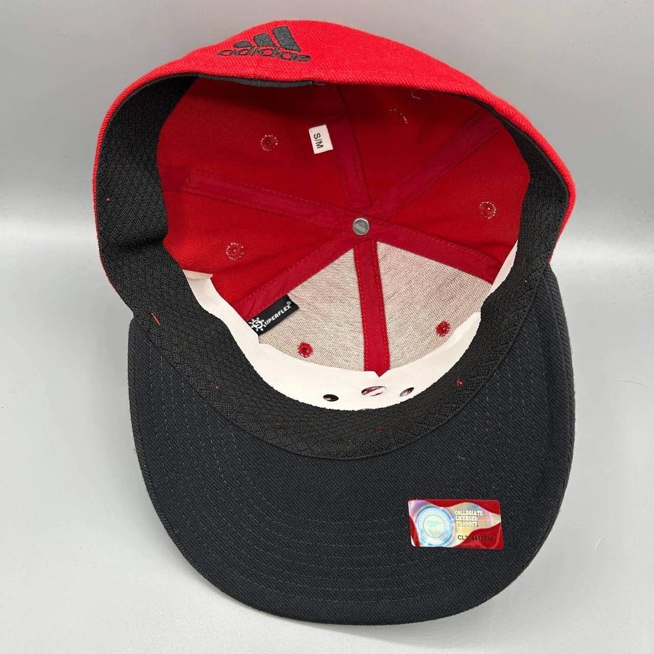 Adidas NC State Wolfpack Hat Men Red Black Stretch Fitted Cap S-M Size ONE SIZE - 2 Thumbnail