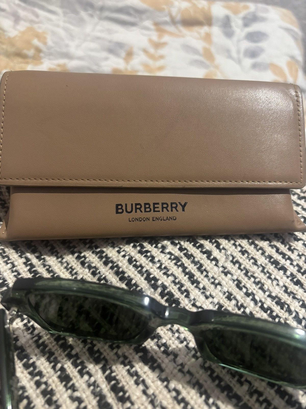 Burberry Burberry Sunglasses Size 30 - 3 Thumbnail