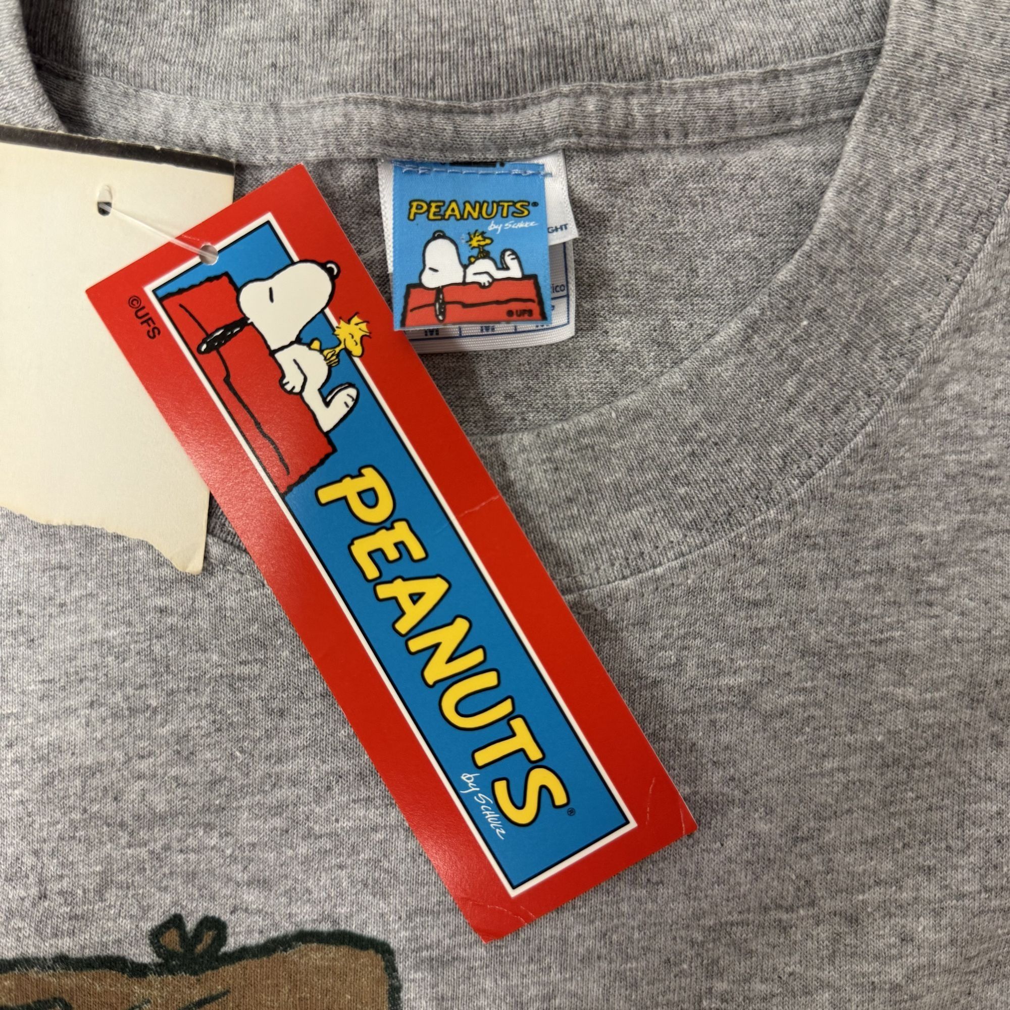 Peanuts Y2K Peanuts A CHARLIE BROWN CHRISTMAS Tree Heather T Shirt M Size US M / EU 48-50 / 2 - 3 Thumbnail