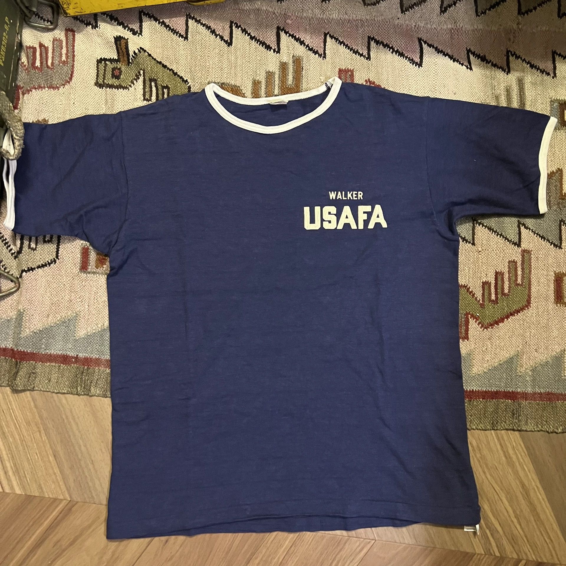 Vintage Navy USAFA Graphic Tee Shirt Size US L / EU 52-54 / 3 - 1 Thumbnail