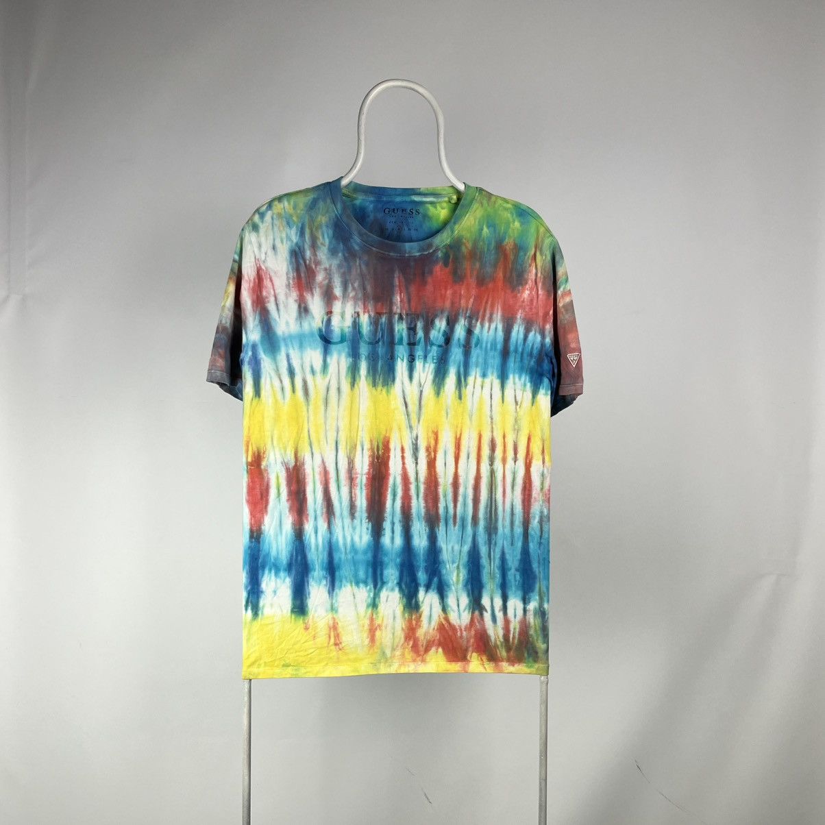 Guess Guess los Angeles tshirt box logo rainbow size Medium Size US M / EU 48-50 / 2 - 1 Thumbnail