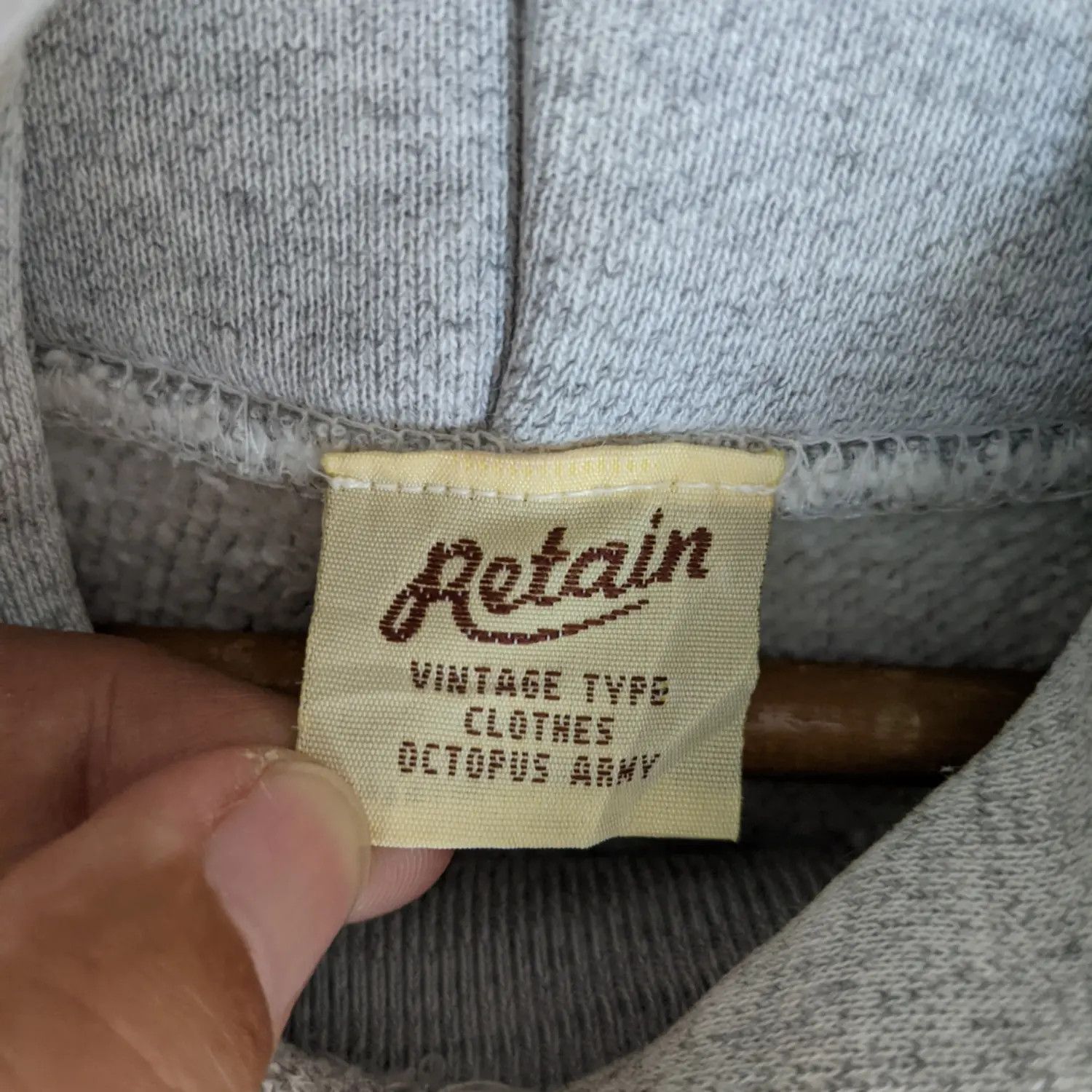 Japanese Brand × Vintage Japan Vintage RETAIN Plain Hoodie Jumper Sweatshirt Size US S / EU 44-46 / 1 - 10 Thumbnail
