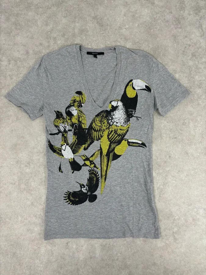 Gucci SS2008 Gucci Grey V-Neck Bird T-Shirt Size S / US 4 / IT 40 - 1 Thumbnail