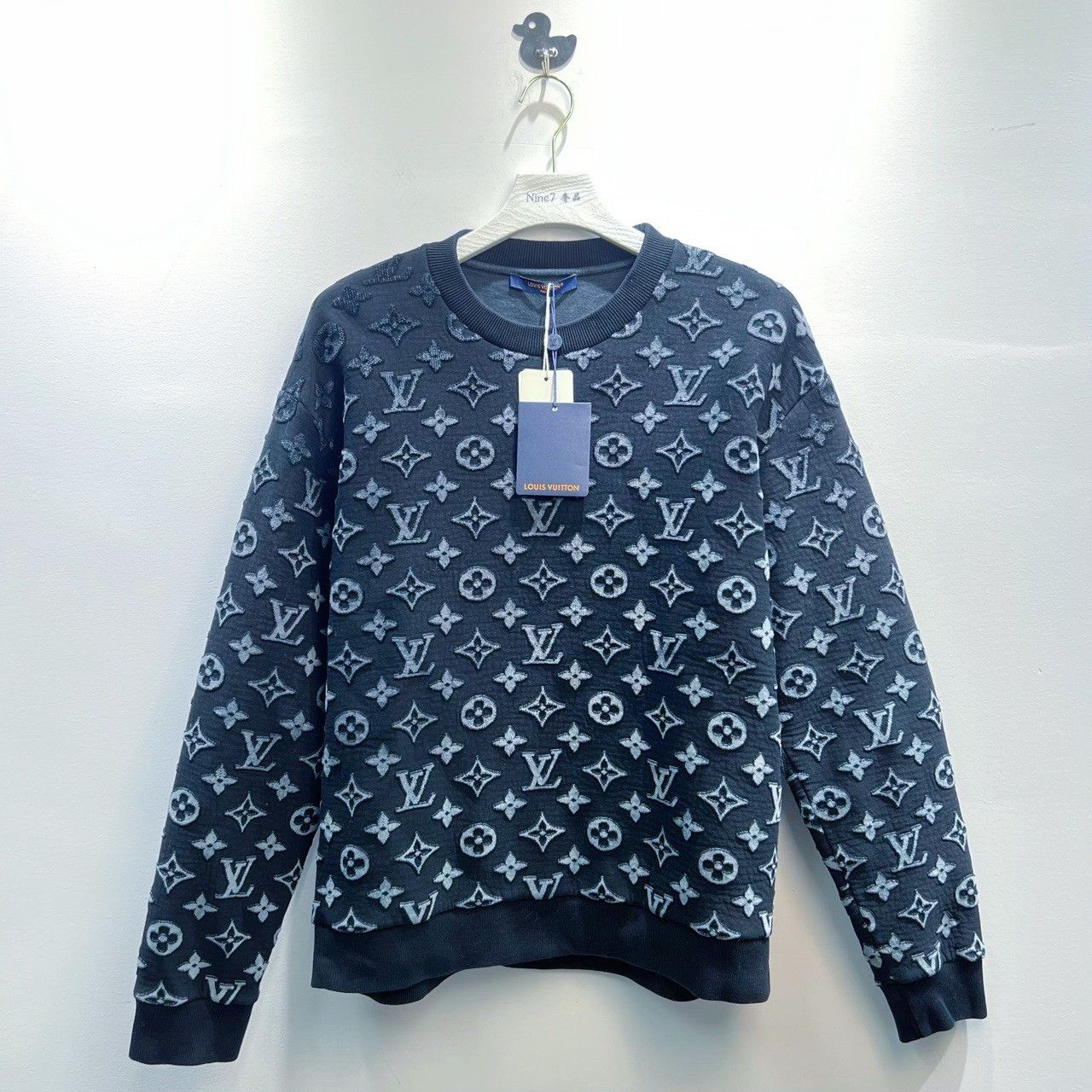 Louis Vuitton Louis Vuitton 2024 Black Silver Gradient Logo Sweater Size US XL / EU 56 / 4 - 1 Thumbnail