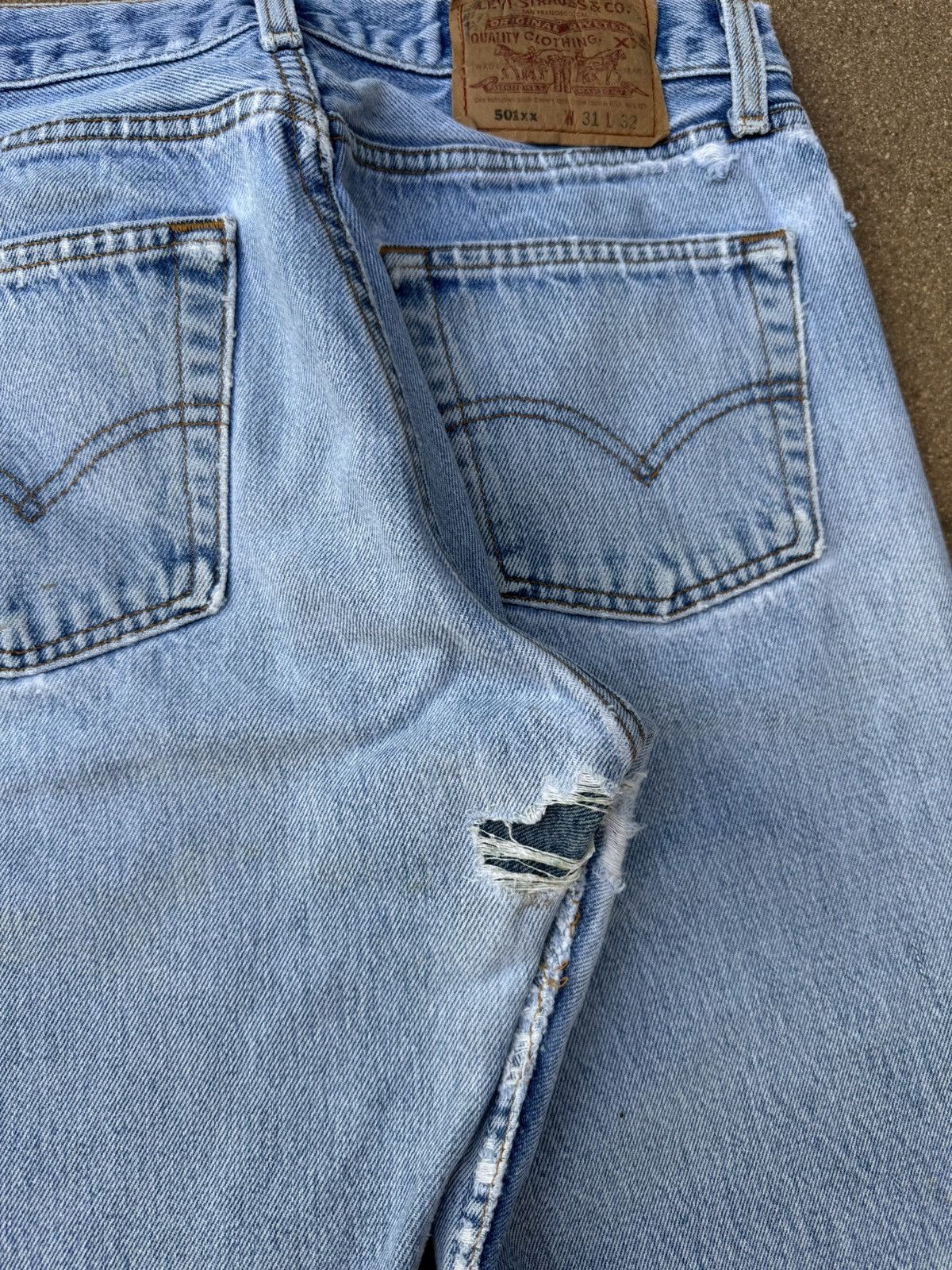 Levi's × Vintage Vintage 90’s Levi’s 501xx Buttonfly Straight Leg Jeans 29x28 Size US 29 - 9 Thumbnail