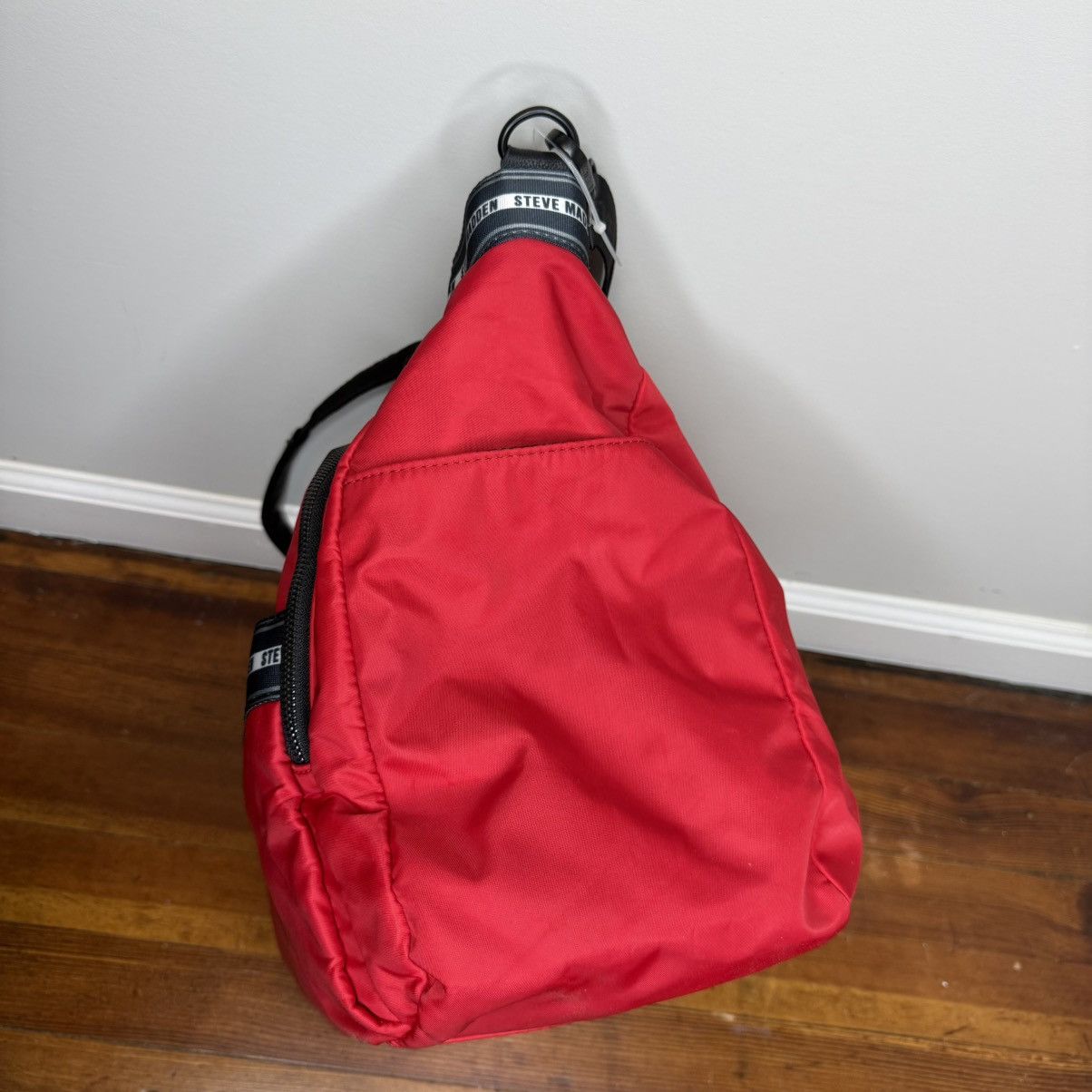 Steve Madden Steve Madden Red Handbag with Black Logo Plate Size ONE SIZE - 4 Thumbnail