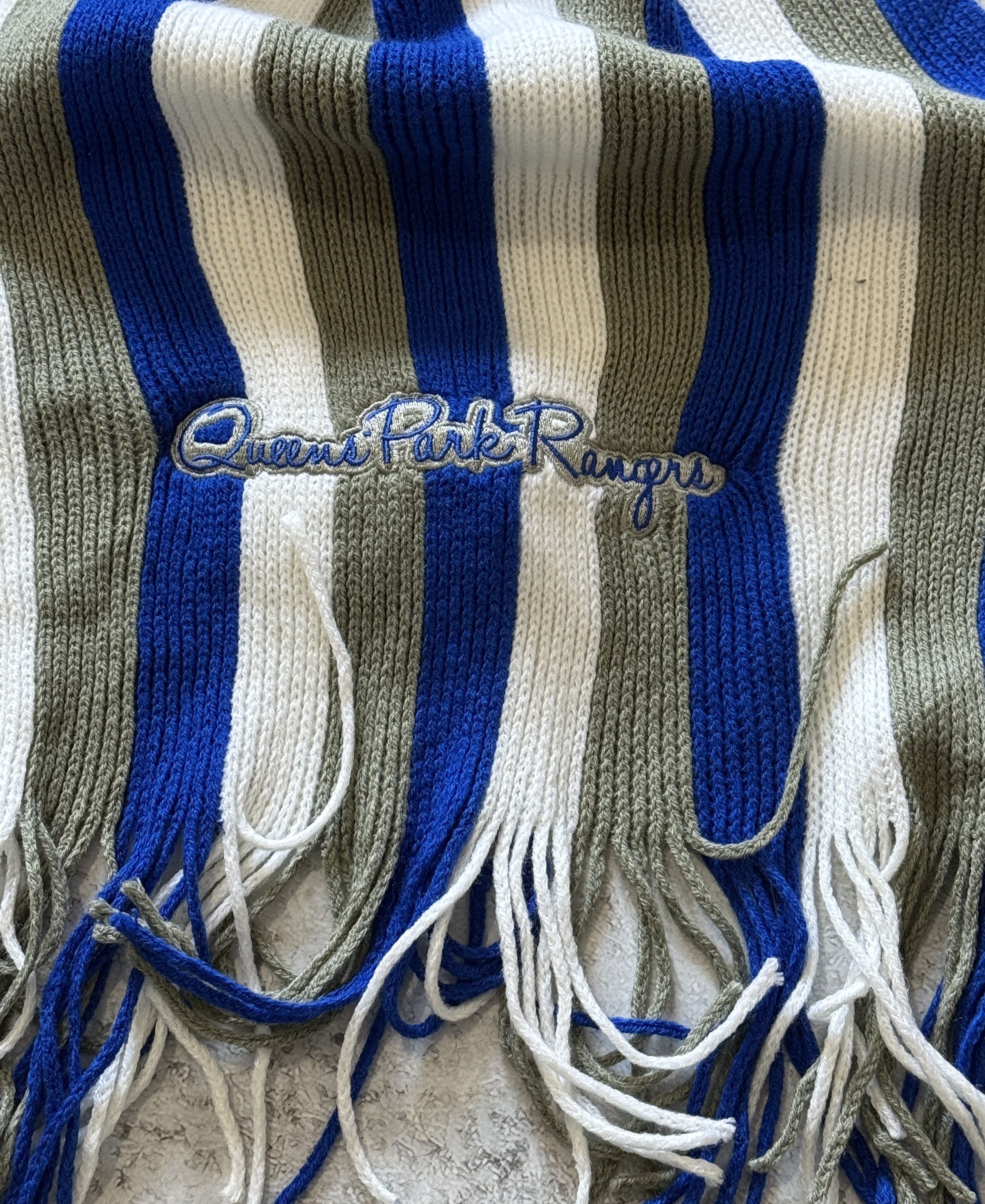 Other Queens Park Rangers SCARF FOOTBALL SOCCER Size ONE SIZE - 3 Thumbnail