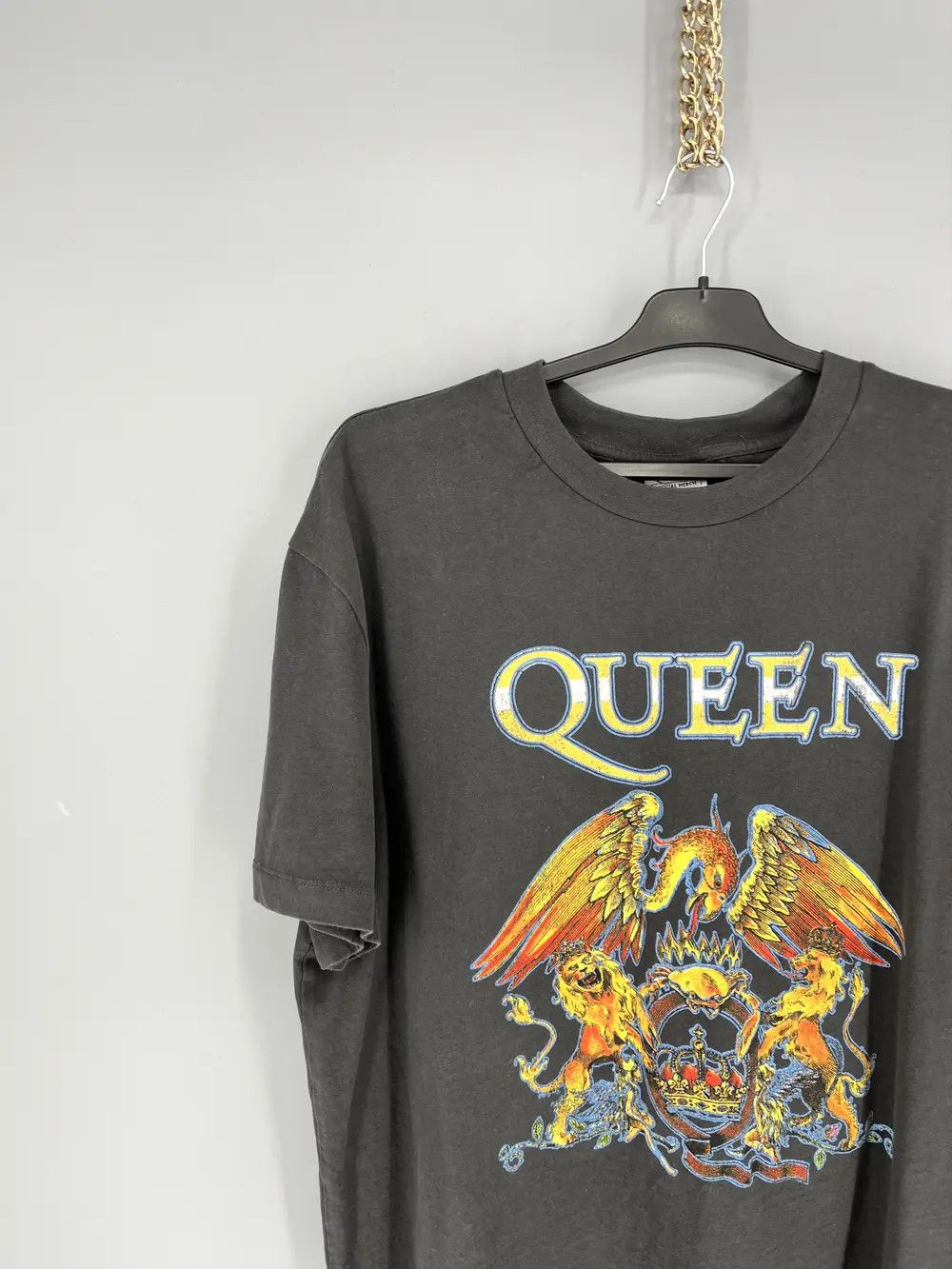 Band Tees Mens Vintage QUEEN T Shirt Rock Band Tee Size US XL / EU 56 / 4 - 3 Thumbnail