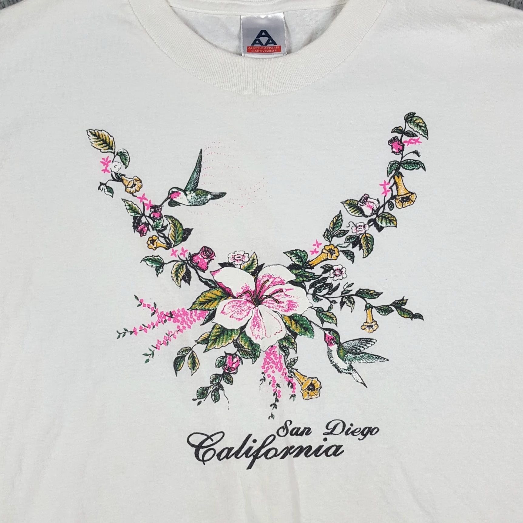 Vintage VINTAGE Alstyle Apparel & Activewear T-Shirt Men XL White Floral Animal Retro 90s 00s Nature Beach Outdoor Size US XL / EU 56 / 4 - 3 Thumbnail