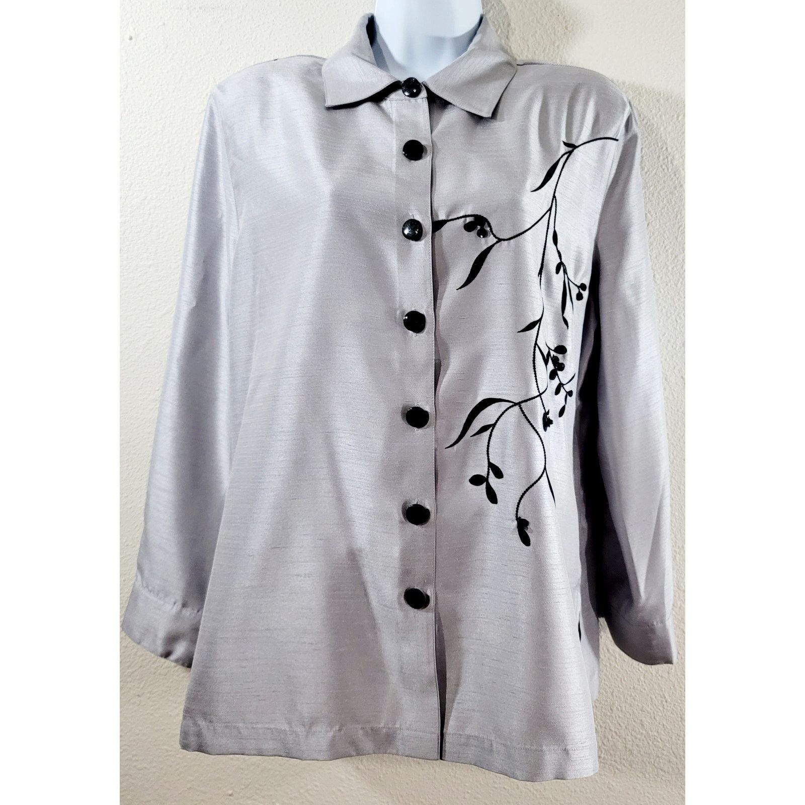 Other Draper's & Damon's Gray Black Embroidered Floral Bead Top PL Size L / US 10 / IT 46 - 1 Thumbnail