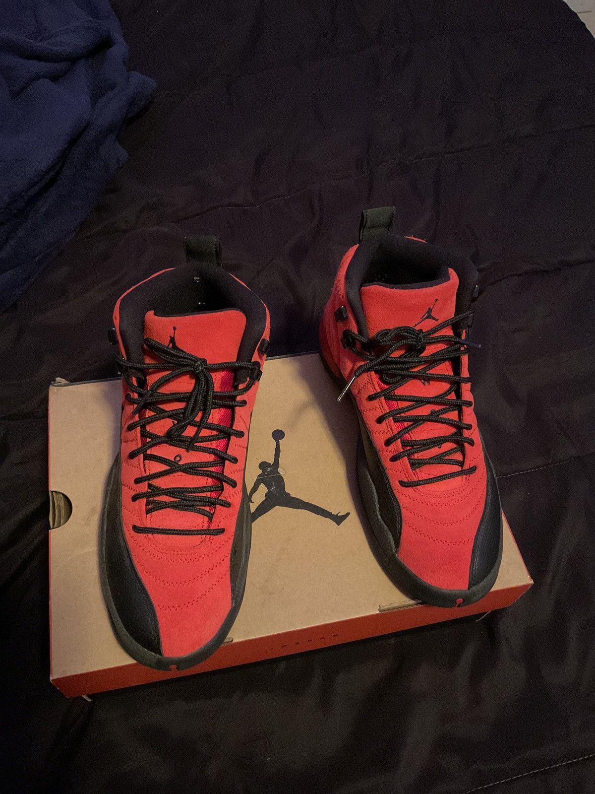 Jordan 12 REVERSE FLU GAME