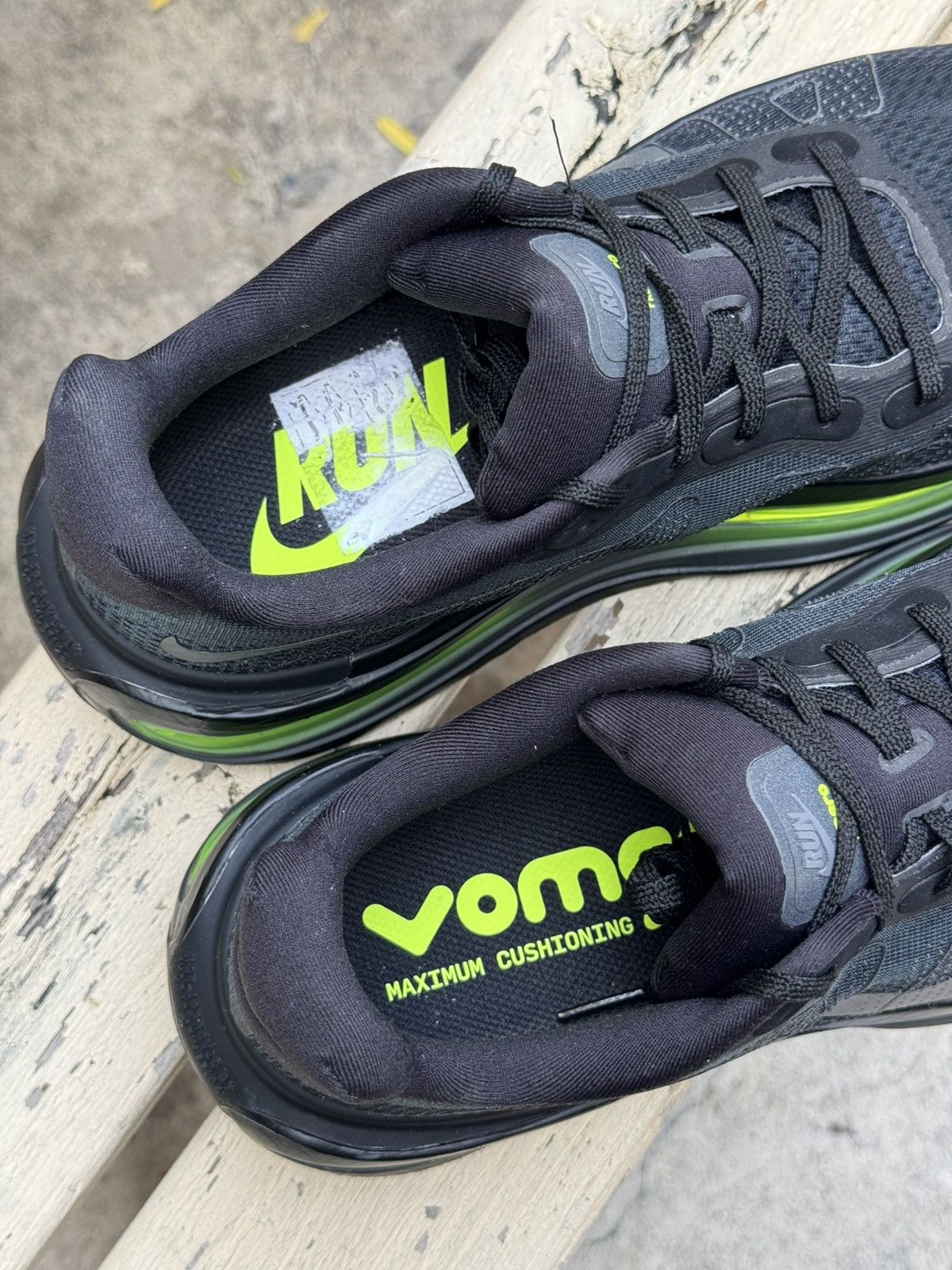 Nike Nike Vomero Premium Shoes Size US 9 / EU 42 - 4 Thumbnail