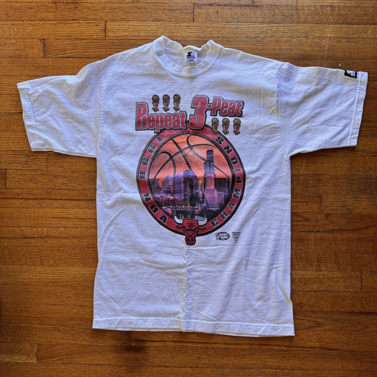 Vintage Starter Chicago Bulls 1998 NBA Champions 3 Peat