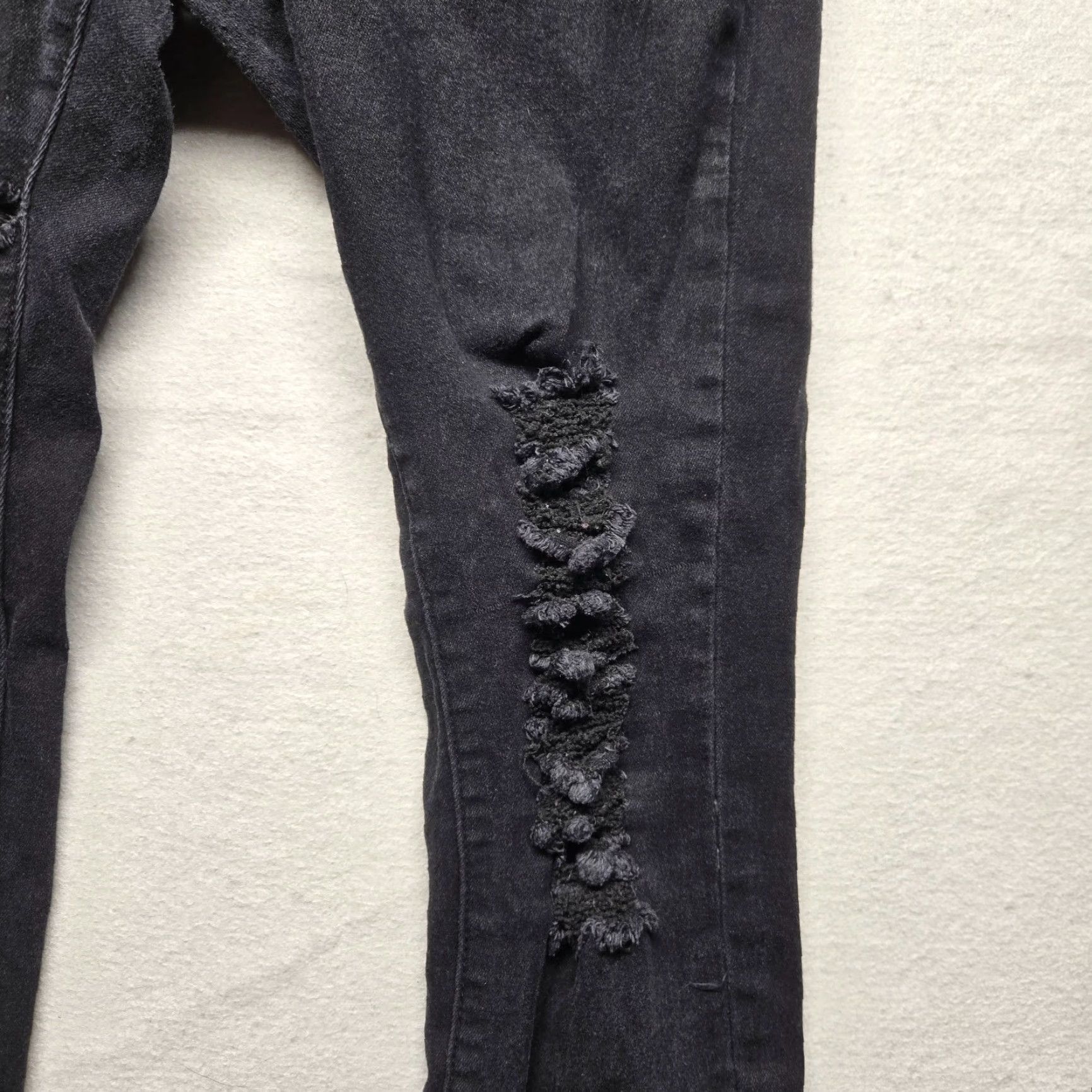 Fashion Nova Fashion Nova Jeans Pants Denim Skinny Stretch Women’s Size 13 Black Slim Fit 13 Fashion Nova Jeans Womens Black 90s Style Size 34" / US 12 / IT 48 - 4 Thumbnail