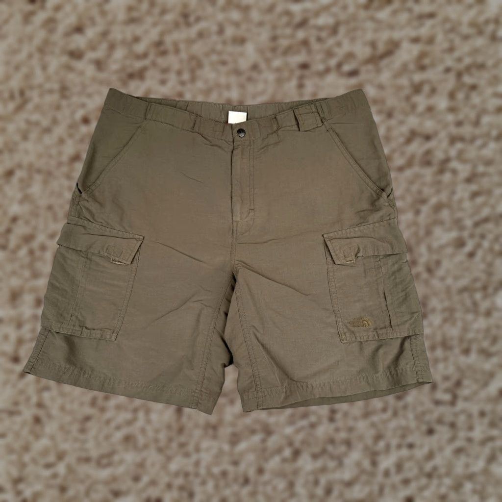 The North Face The North Face Shorts Men Large Beige Nylon Cargo 100% Read Me Size US 33 - 1 Thumbnail