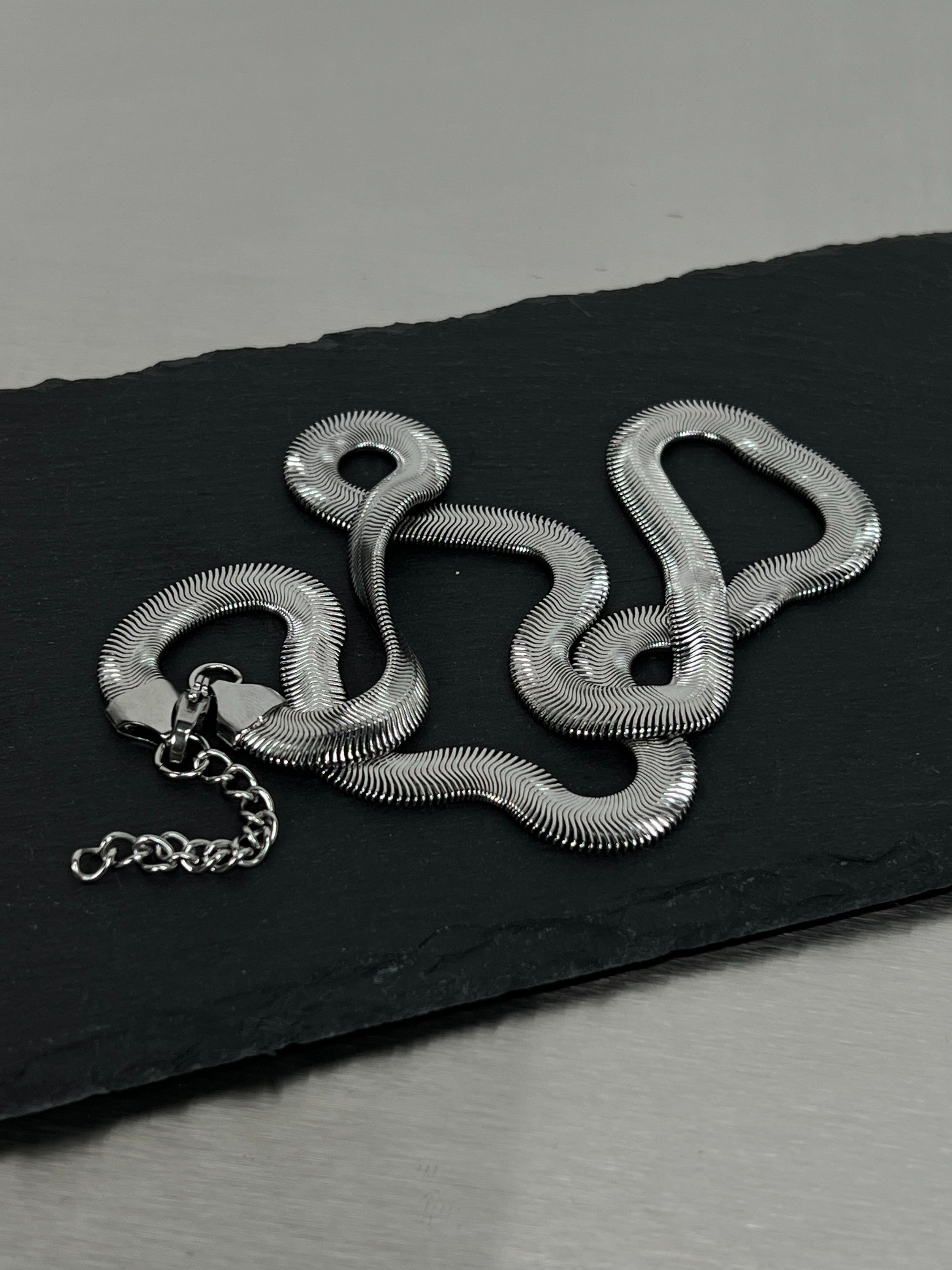 Jewelry × Vintage Hip hop men's snake bone silver titanium necklace Size ONE SIZE - 3 Thumbnail