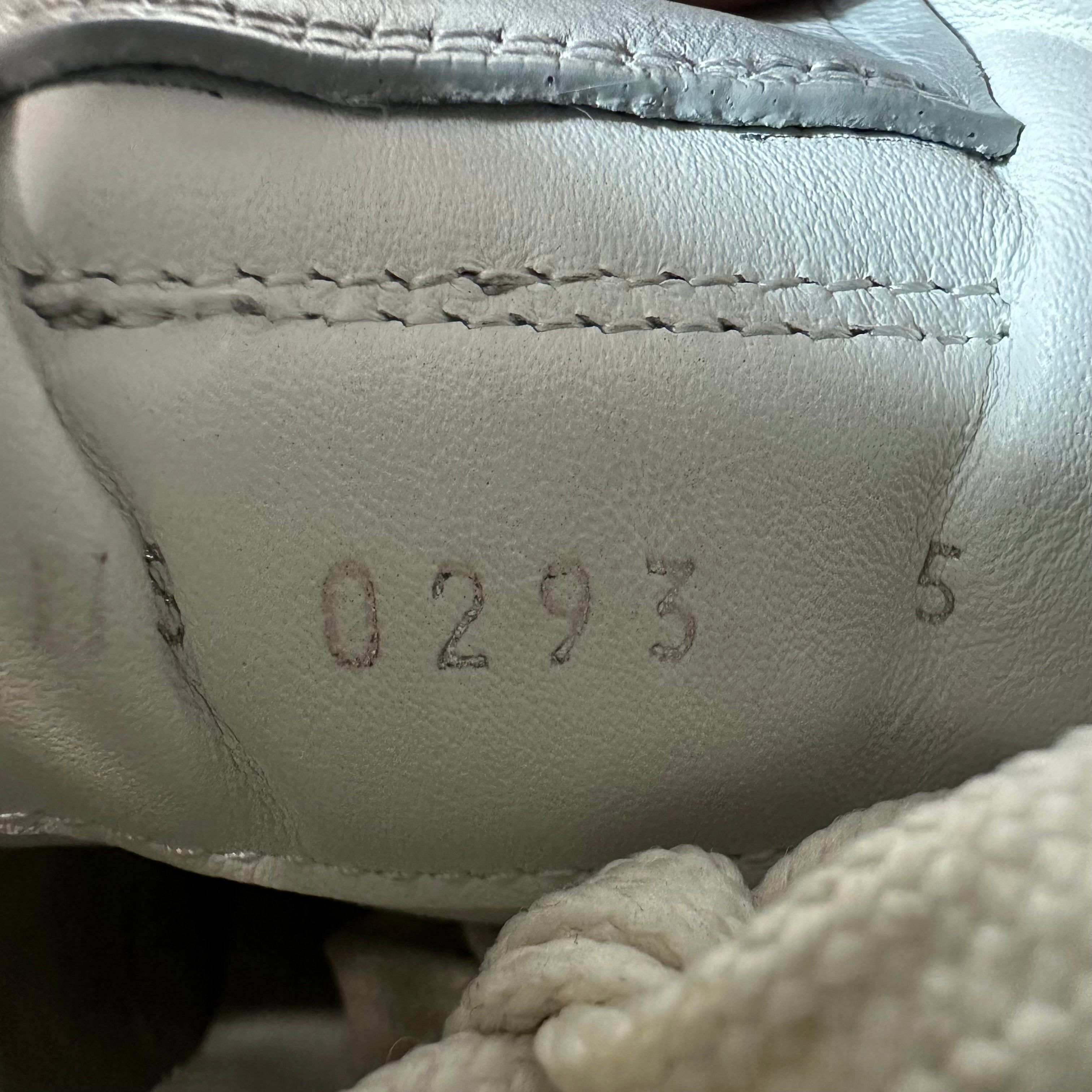 Louis Vuitton Louis Vuitton Blue Monogram Runaway Sneaker Sz 6.5 (5LV) Size US 6.5 / EU 39-40 - 7 Thumbnail