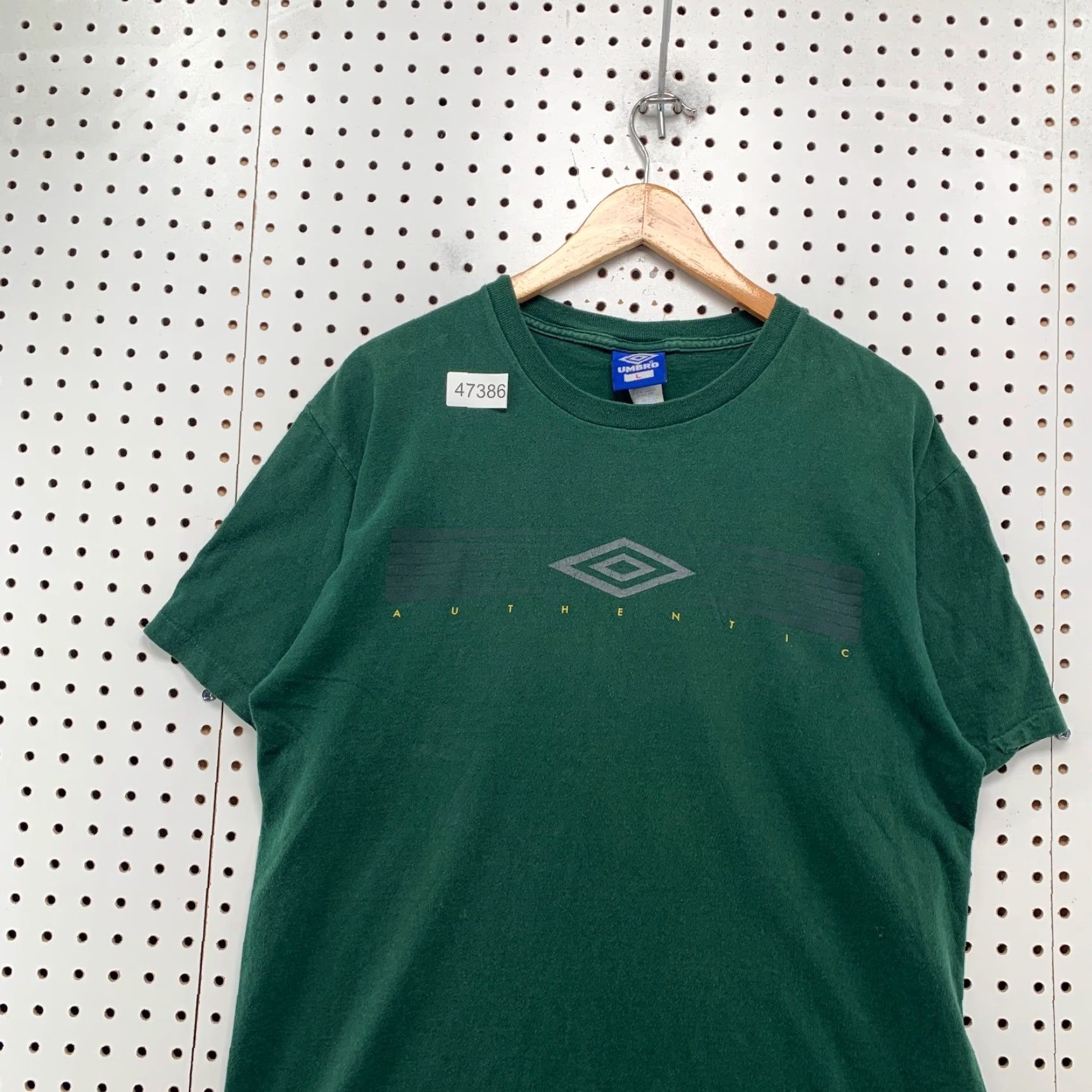 Umbro VINTAGE Umbro T-Shirt Mens Large Green 90s Single Stitch Made USA Shirt Mens Large Green 90s Umbro T Shirt Green 1990s United States Size US L / EU 52-54 / 3 - 4 Thumbnail