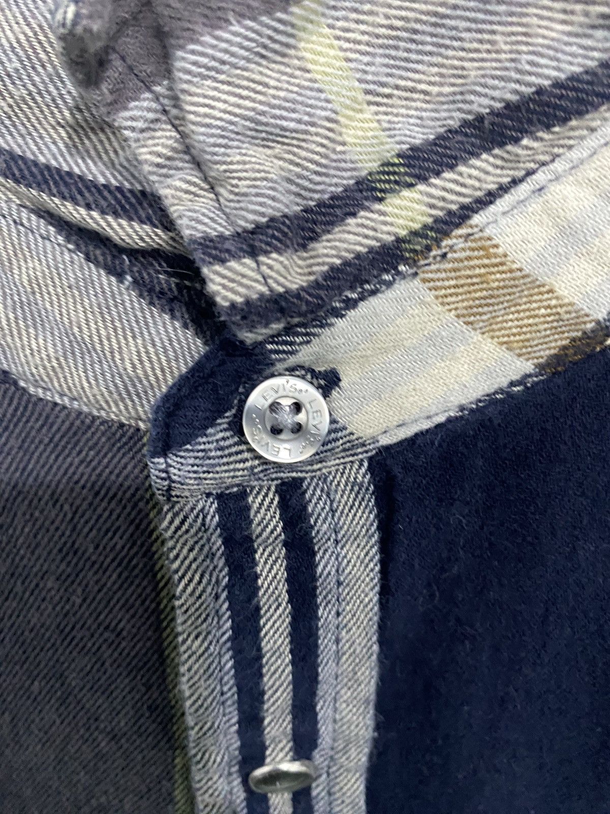 Levi's Vintage Clothing Vintage Levis Flannel Shirt Plaid pearl snap Size US XXL / EU 58 / 5 - 5 Thumbnail