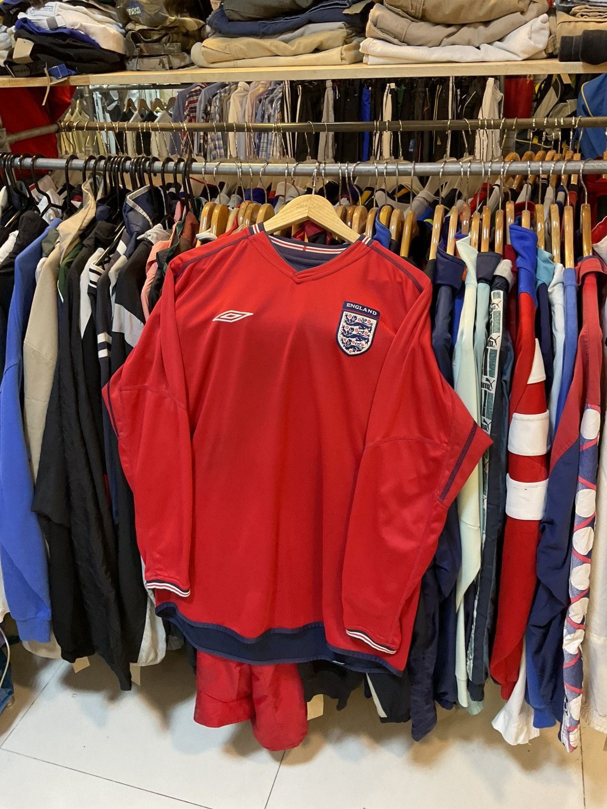 Umbro Vintage 2002-2003 England Football Long Sleeves Away Kit Size US L / EU 52-54 / 3 - 1 Thumbnail