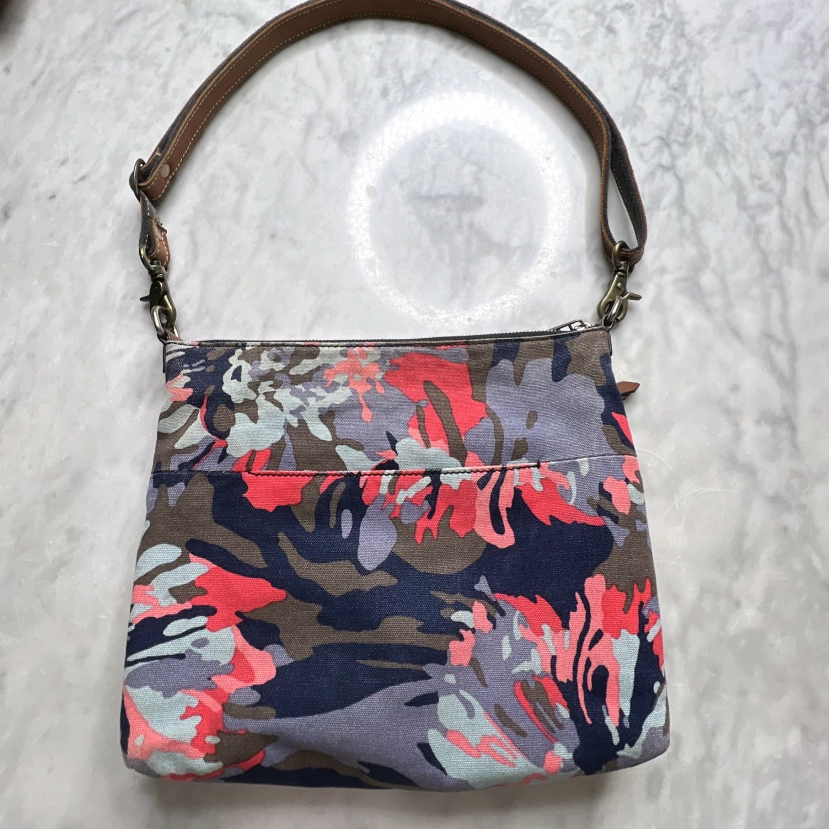 Fossil FOSSIL Dawson Crossbody Bag - Floral Canvas, Multicolor, Women, Medium, Blue Floral, Crossbody, Detachable Strap, Inner Pockets, Zipper Closure Size ONE SIZE - 5 Thumbnail