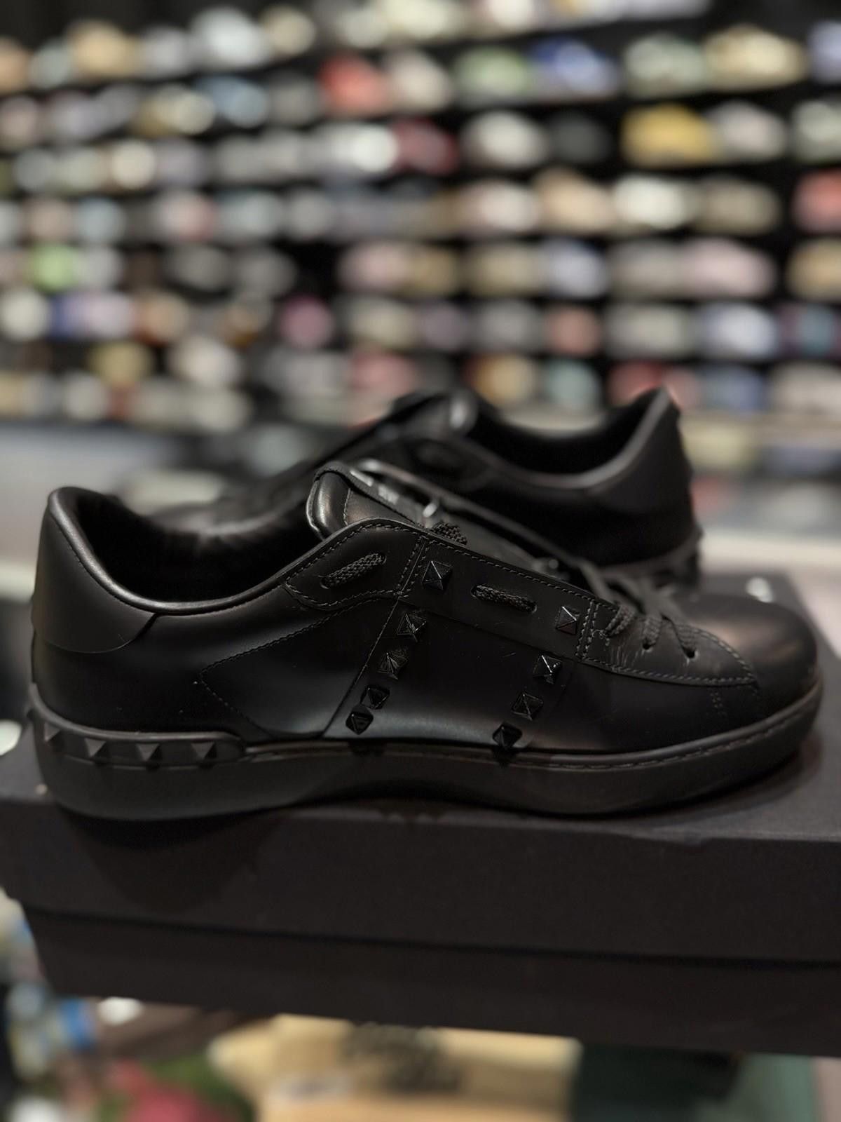 Valentino Valentino Studs Black Leather Sneaker 44EU/11US $850 Size US 11 / IT 41 - 7 Thumbnail