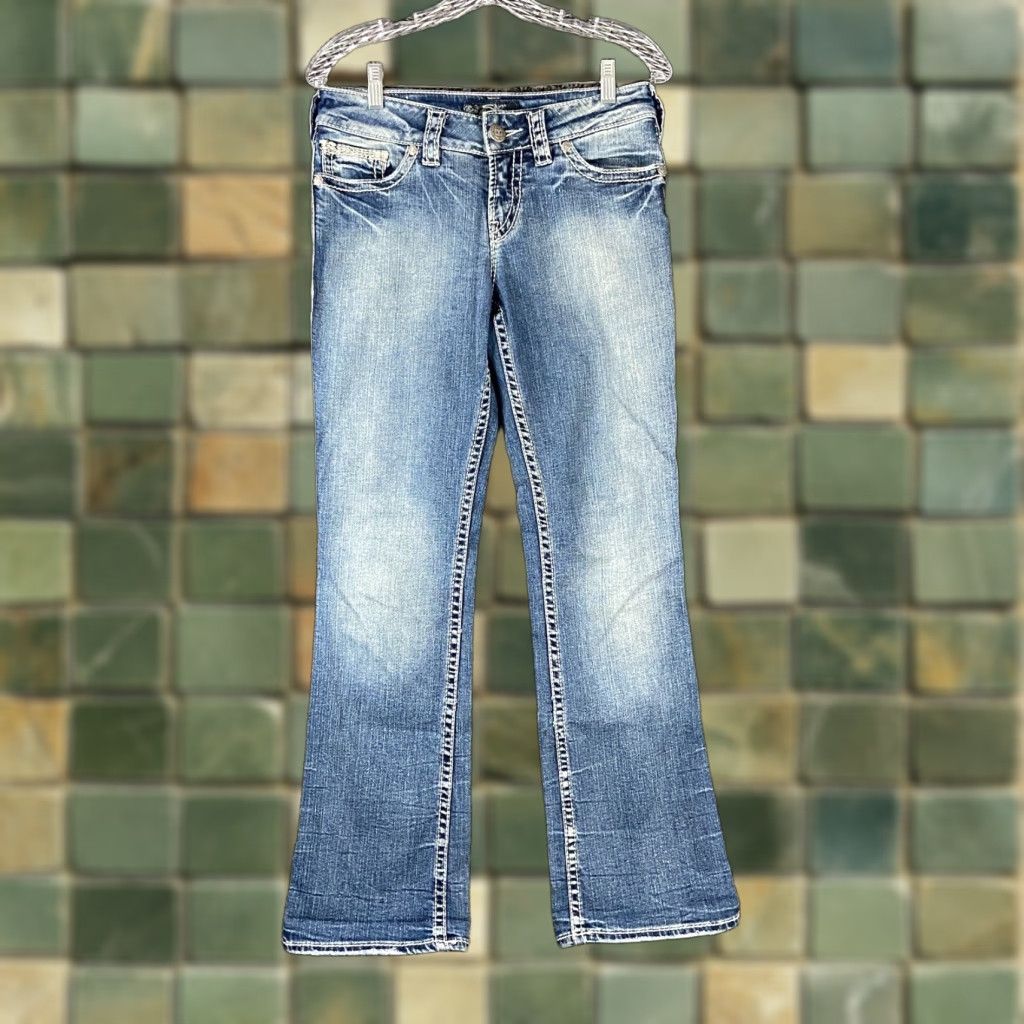 Silver Jeans Co. Silver Jeans Co Suki Flap 17” Heavy Stitch Bootcut Jeans Women Adult 28 Blue Womens Size 28" / US 6 / IT 42 - 1 Thumbnail
