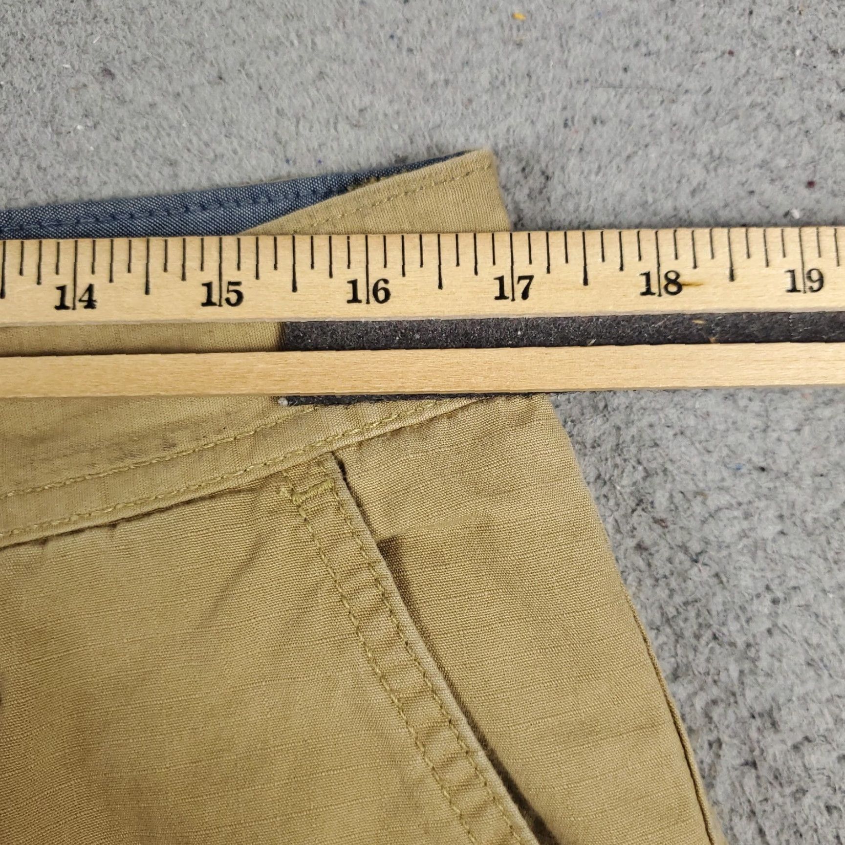 Nautica VINTAGE Nautica Cargo Shorts Mens Size 32 Beige Casual Outdoor Summer 90s Mens Size US 32 / EU 48 - 2 Thumbnail
