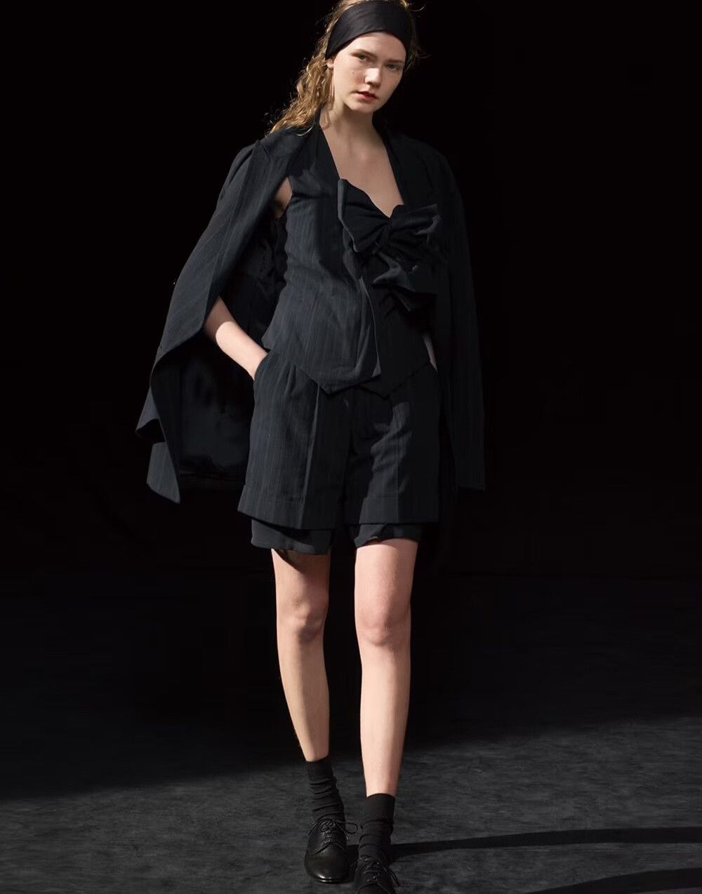 Y's Y's Yamamoto Versatile Vest in Black Size L / US 10 / IT 46 - 1 Thumbnail