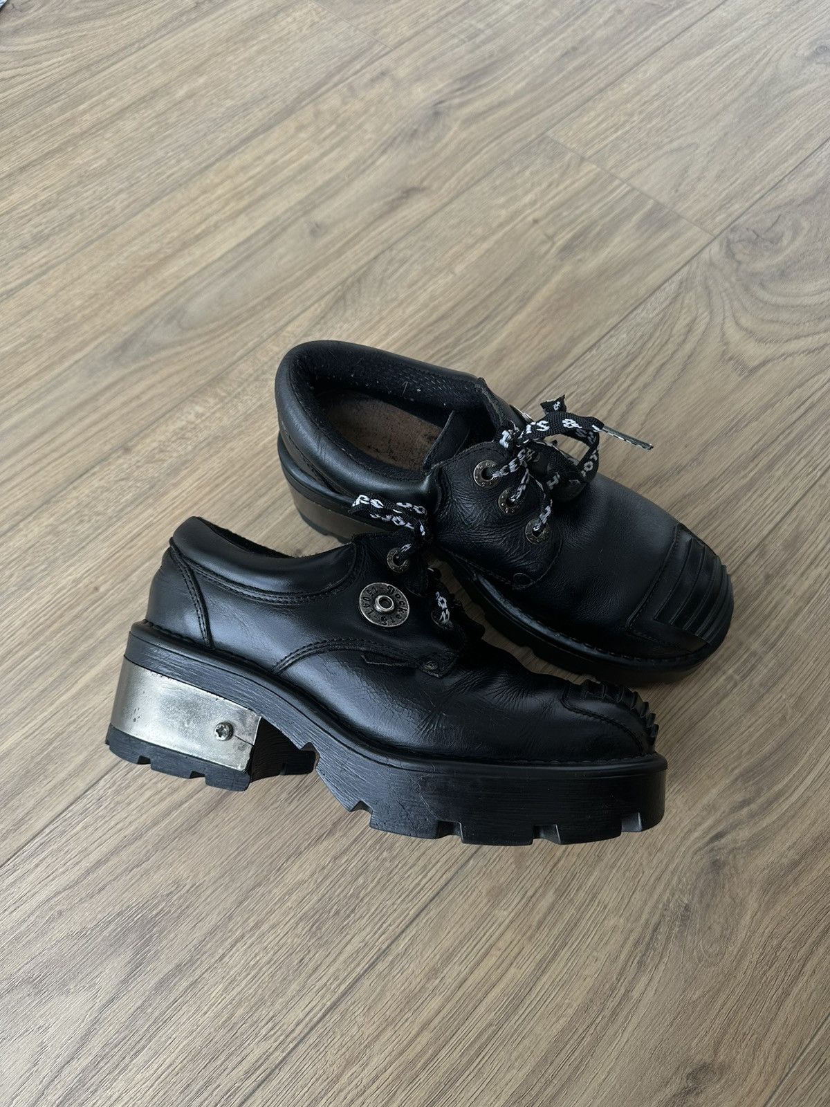 image of Black Leather Platform Boots Dockers New Rock Style, Women's (Size 7)
