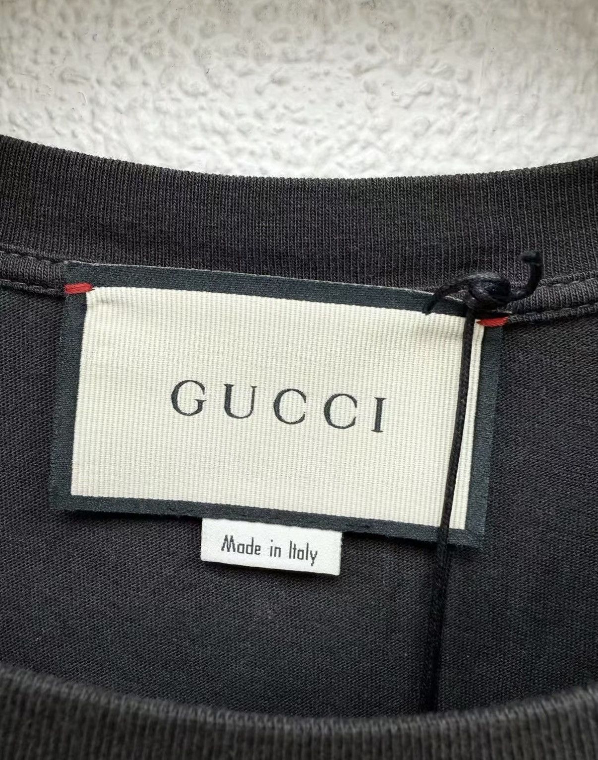 Gucci GUCCI 100% Cotton Washed Vintage Short Sleeve T-shirt J30 Size US XS / EU 42 / 0 - 3 Thumbnail