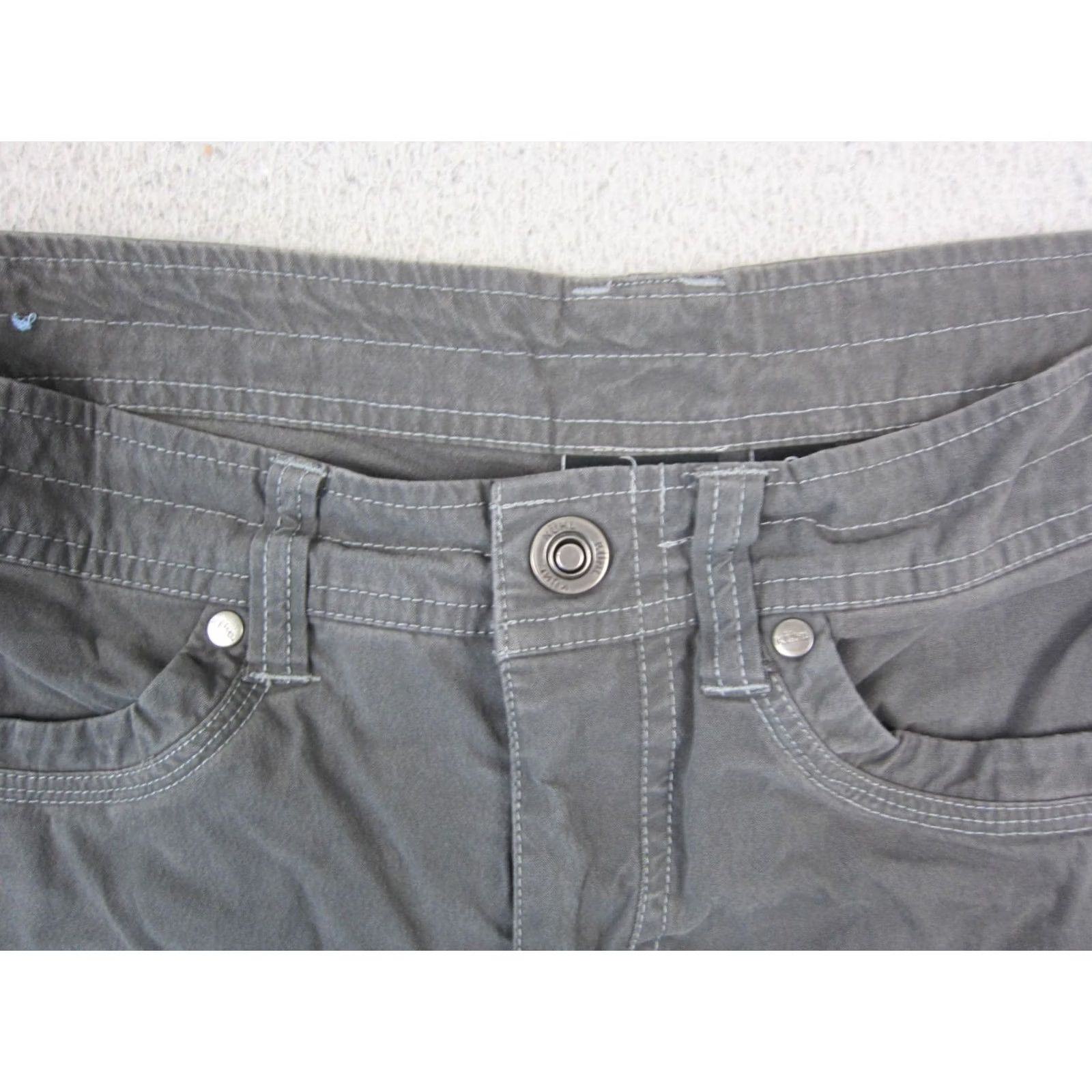 Vintage Kuhl Shorts Womens Size 6 Gray Cargo Outdoor Stretch Hiking Ladies Camping Size 28" / US 6 / IT 42 - 2 Thumbnail