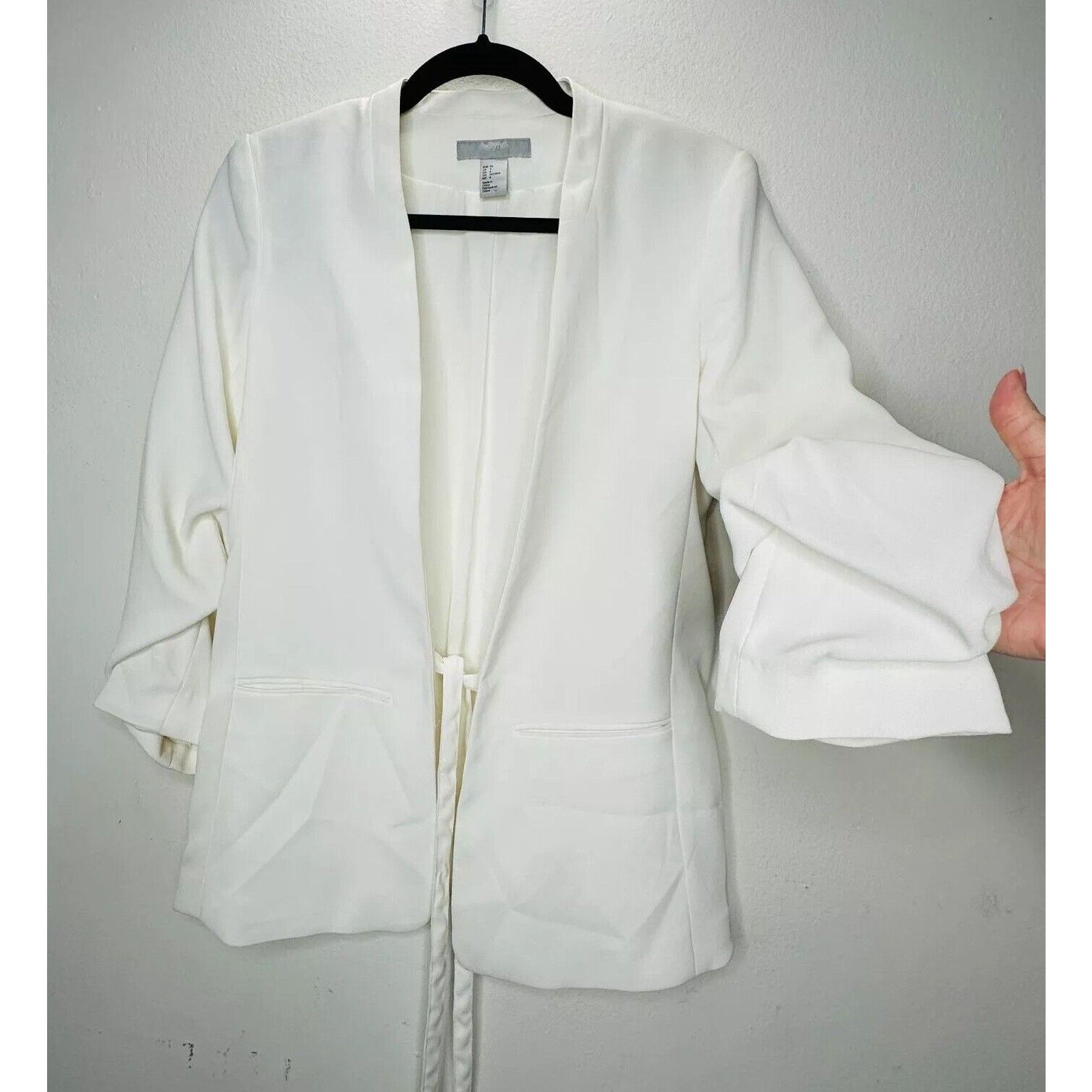H&M H&M Cream Blazer Jacket Hook & Eye Front 3/4 Ruched Sleeve 4 Size S / US 4 / IT 40 - 1 Thumbnail