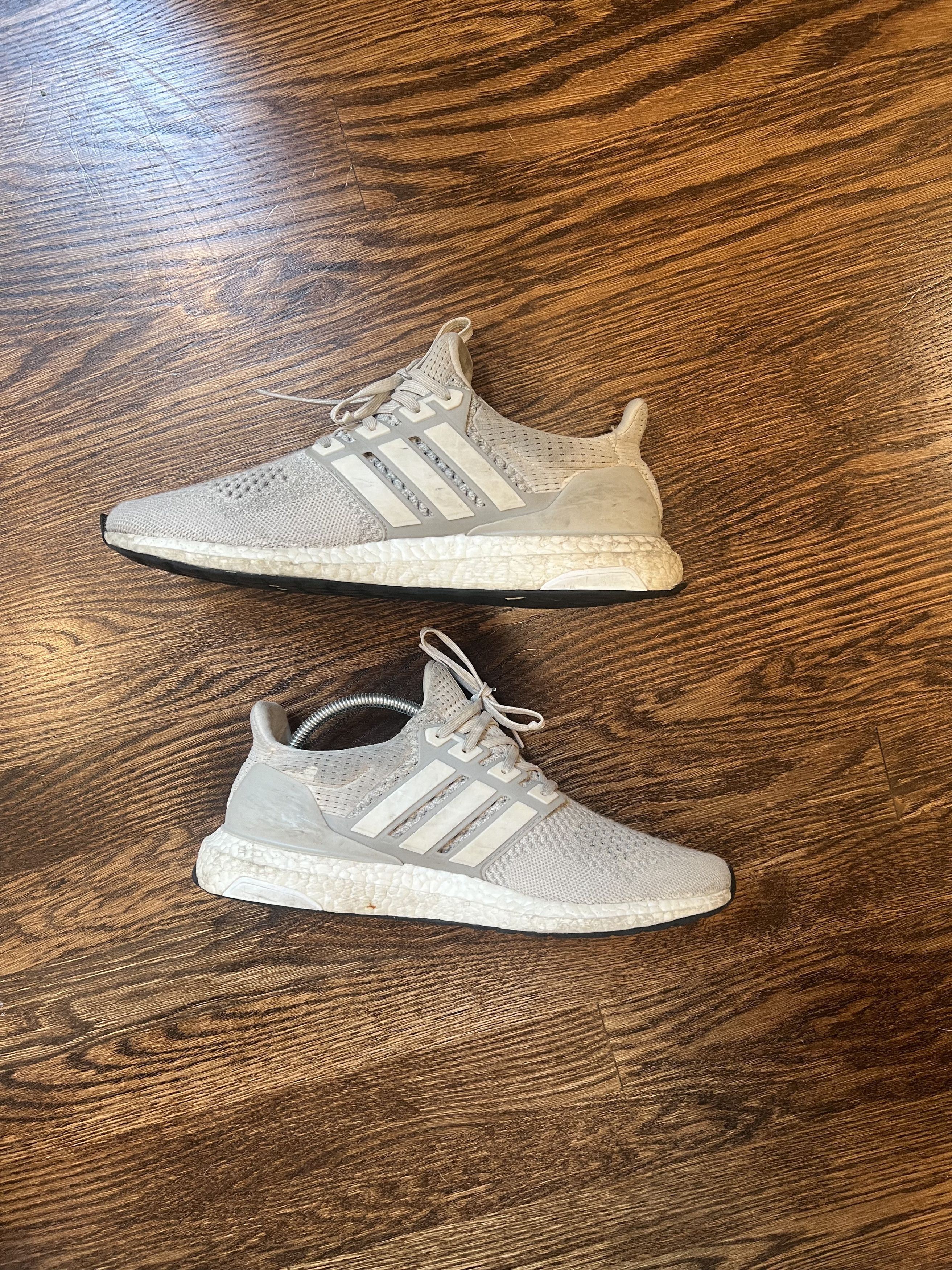 Adidas Adidas Ultra Boost Cream 1.0 Size US 10.5 / EU 43-44 - 1 Thumbnail