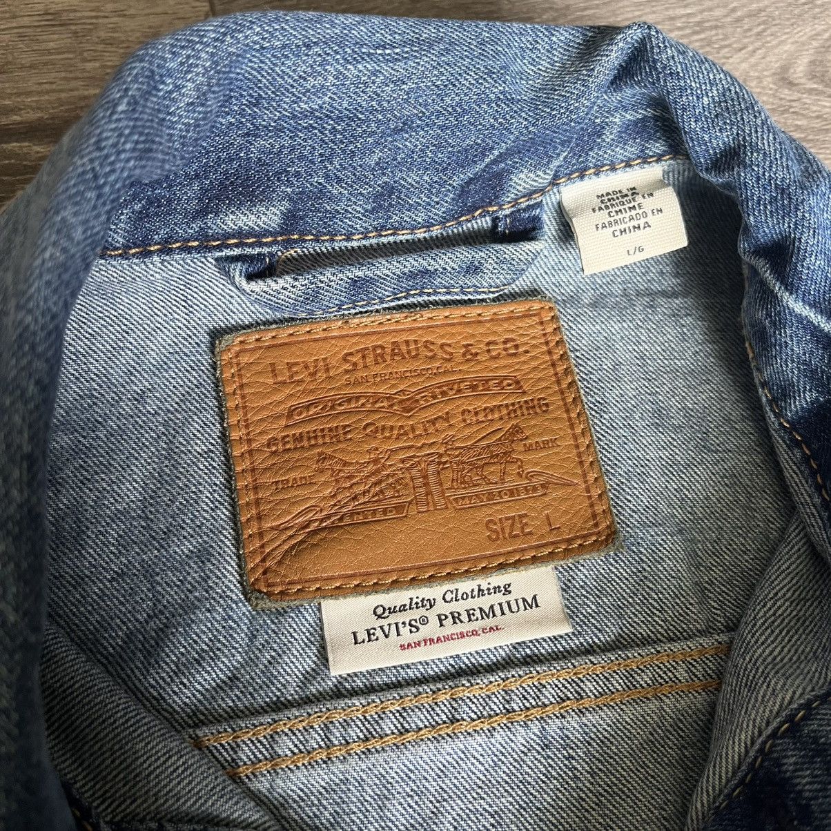 Levi’s Premium Big E Trucker Denim Jean Jacket Blue Vintage