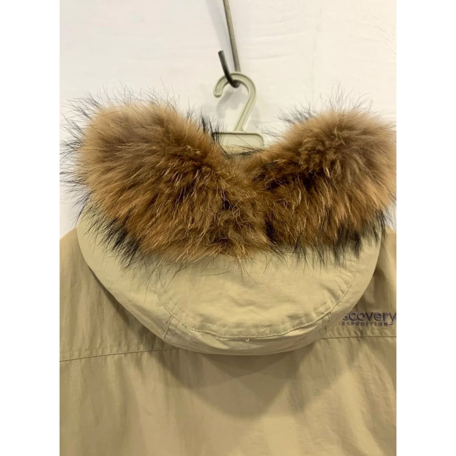 Vintage VINTAGE Discovery Expedition Milton Down Parka Jacket Mens Large Tan Beige Fur Hood#91 Size US L / EU 52-54 / 3 - 7 Thumbnail