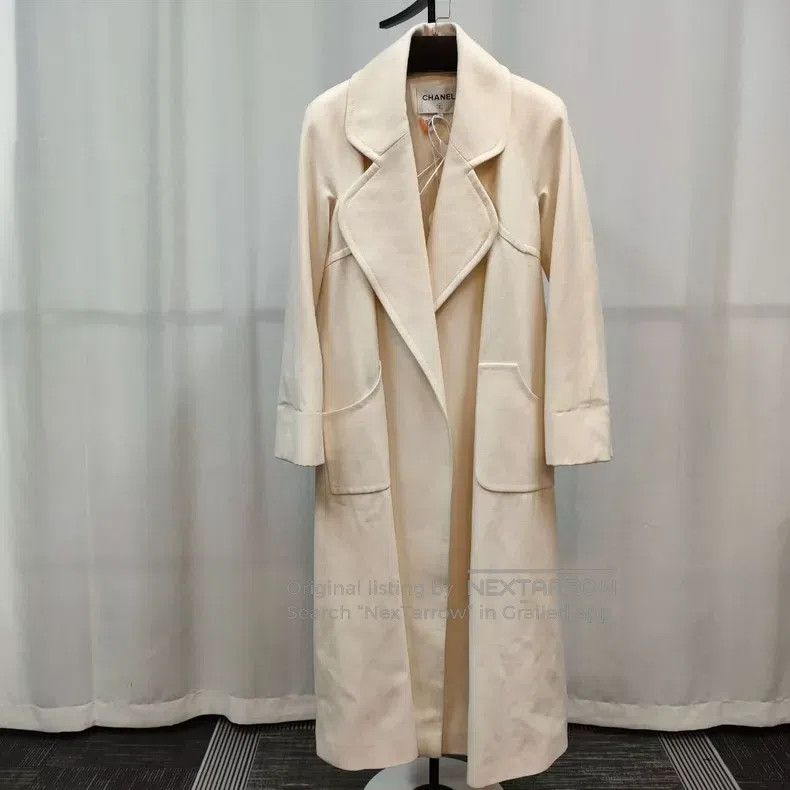 Chanel Chanel Ground control series white coat Size XS / US 0-2 / IT 36-38 - 1 Thumbnail